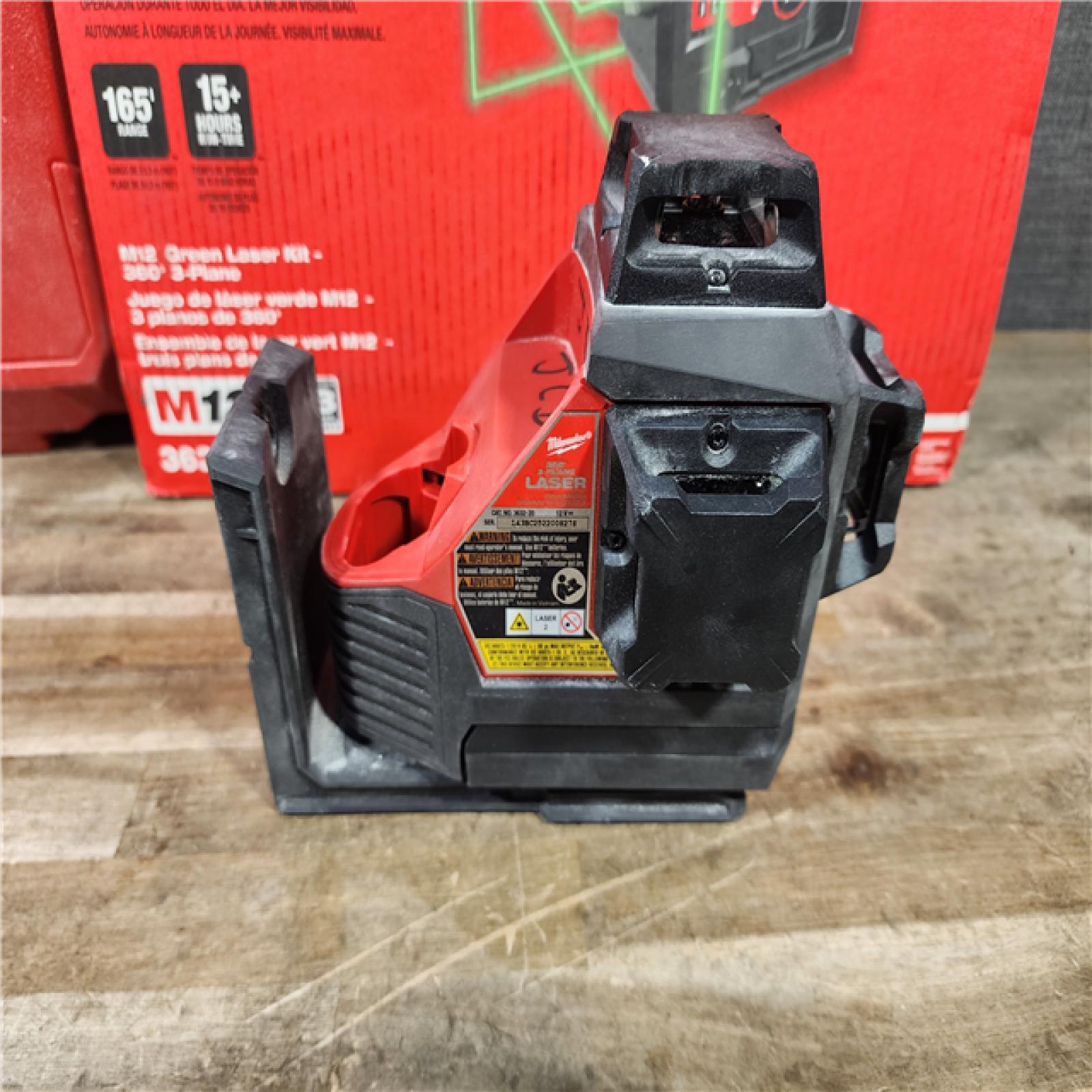 HOUSTON LOCATION - AS-IS Milwaukee 12-Volt Lithium-Ion Cordless Green 250 ft. 3-Plane Laser Level Kit