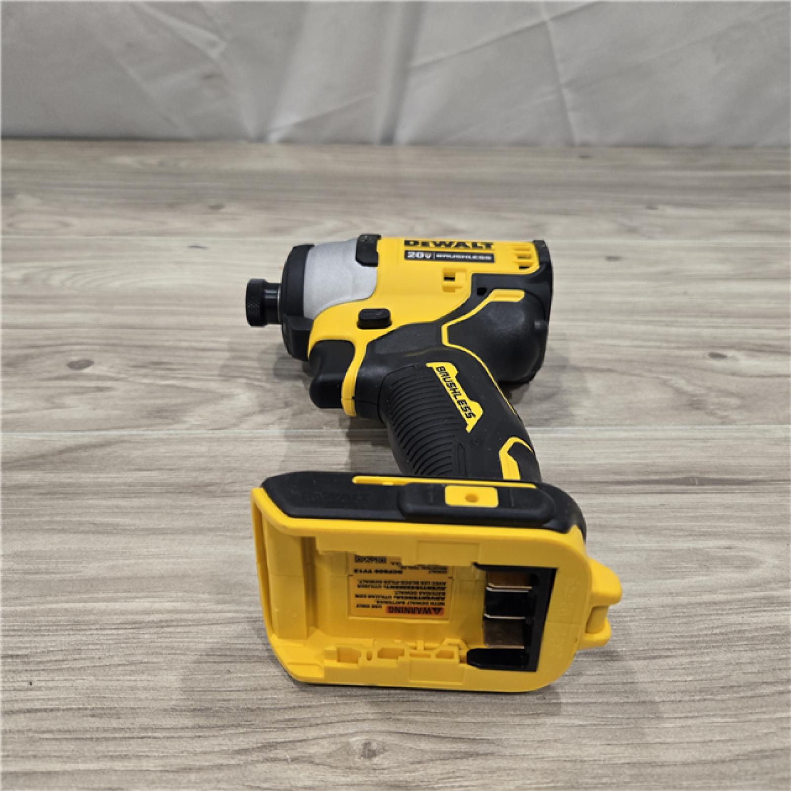 AS-IS DeWALT ATOMIC 20V MAX Cordless Compact Impact Driver Kit