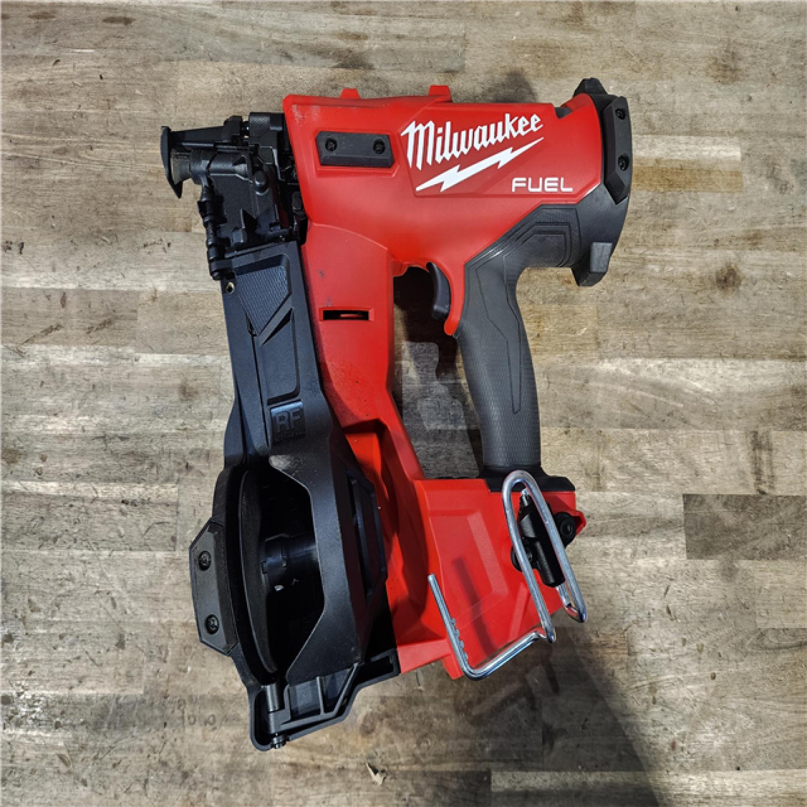 HOUSTON LOCATION - AS-IS Milwaukee M18 FUEL 18-Volt Lithium-Ion Brushless Cordless Coil Roofing Nailer (Tool Only)