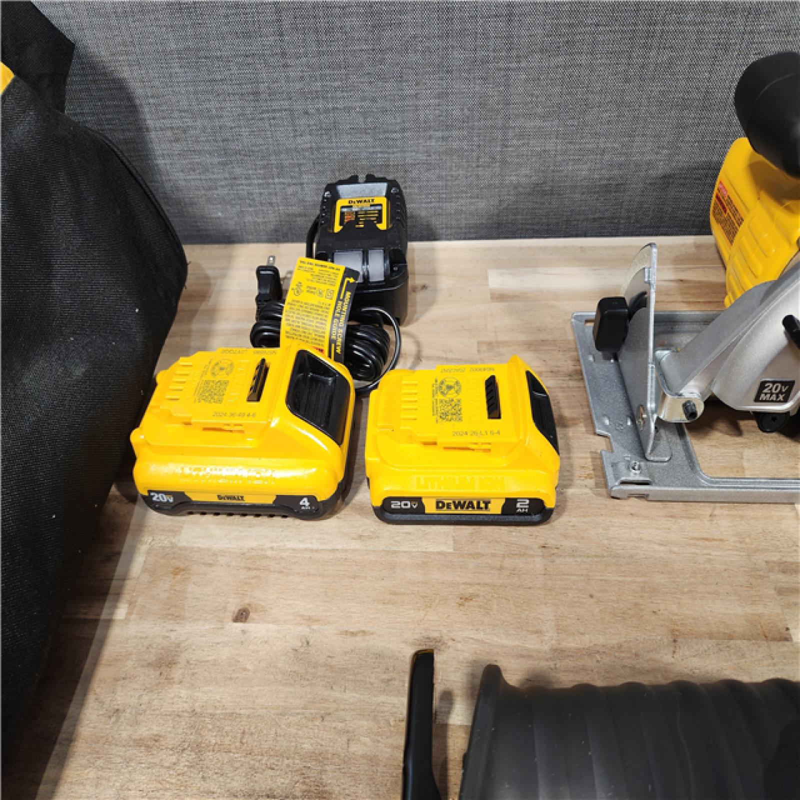 HOUSTON LOCATION - AS-IS DEWALT 20V MAX Cordless 5 Tool Combo Kit