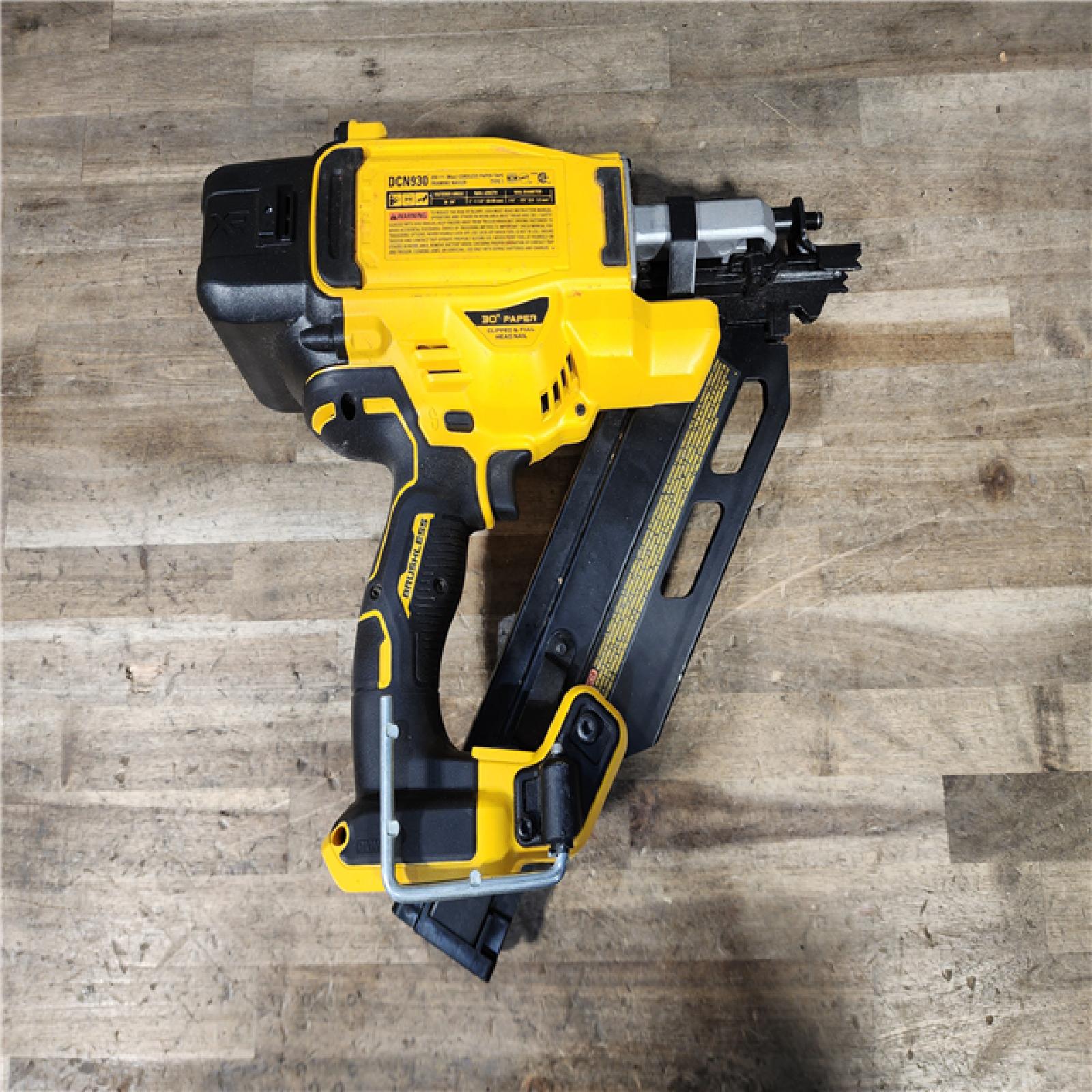 HOUSTON LOCATION - AS-IS DEWALT 20-Volt 30° Cordless Framing Nailer (Tool-Only)
