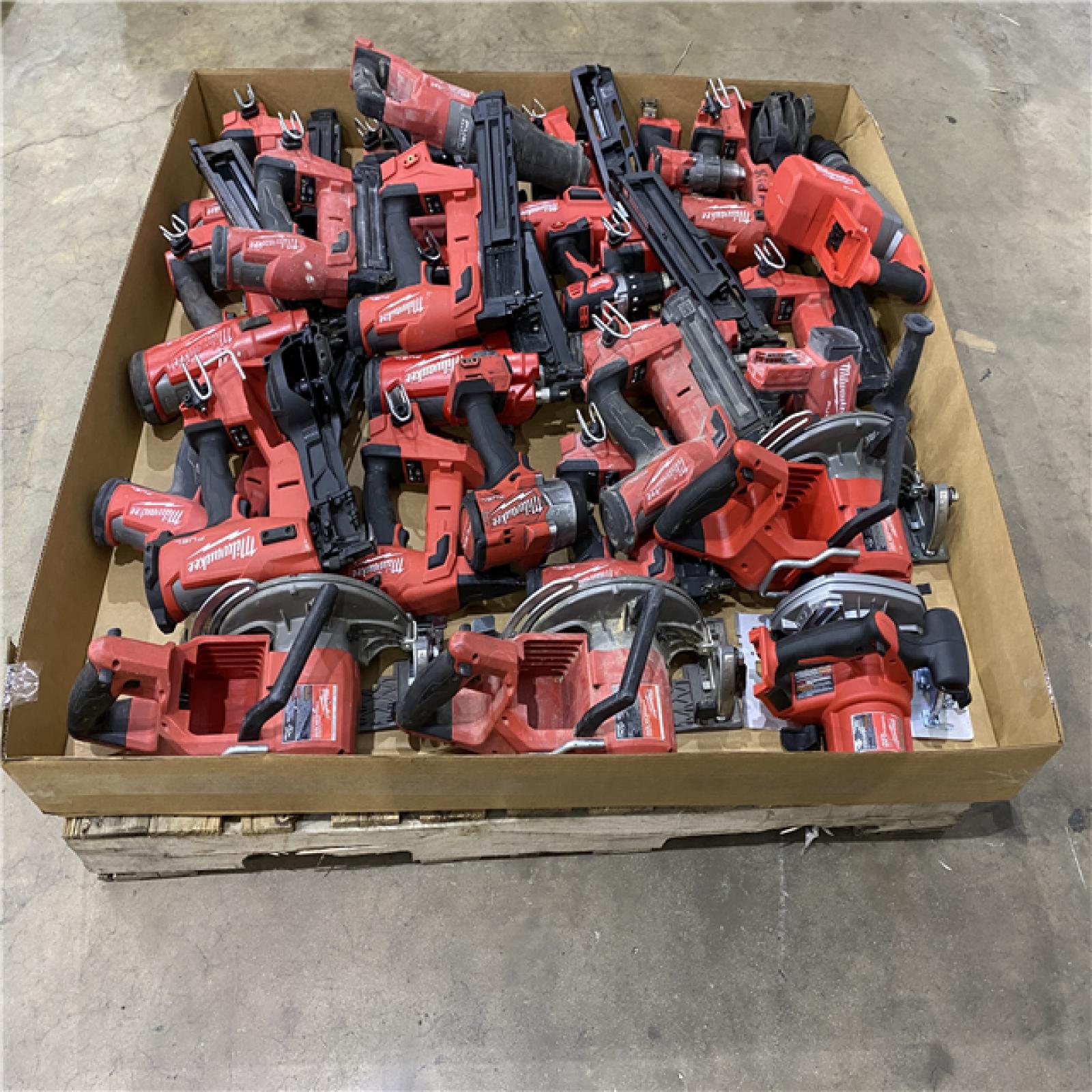 Houston Location AS IS - Tool Pallet