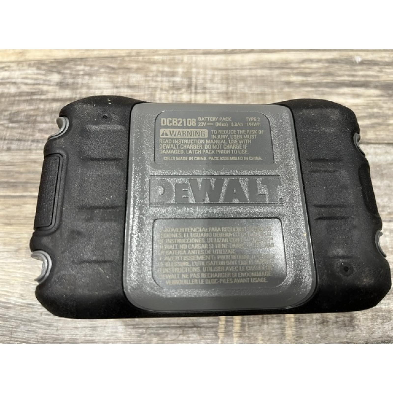 AS-IS DEWALT 20V MAX XR POWER-Pack Lithium-Ion 8.0Ah Battery