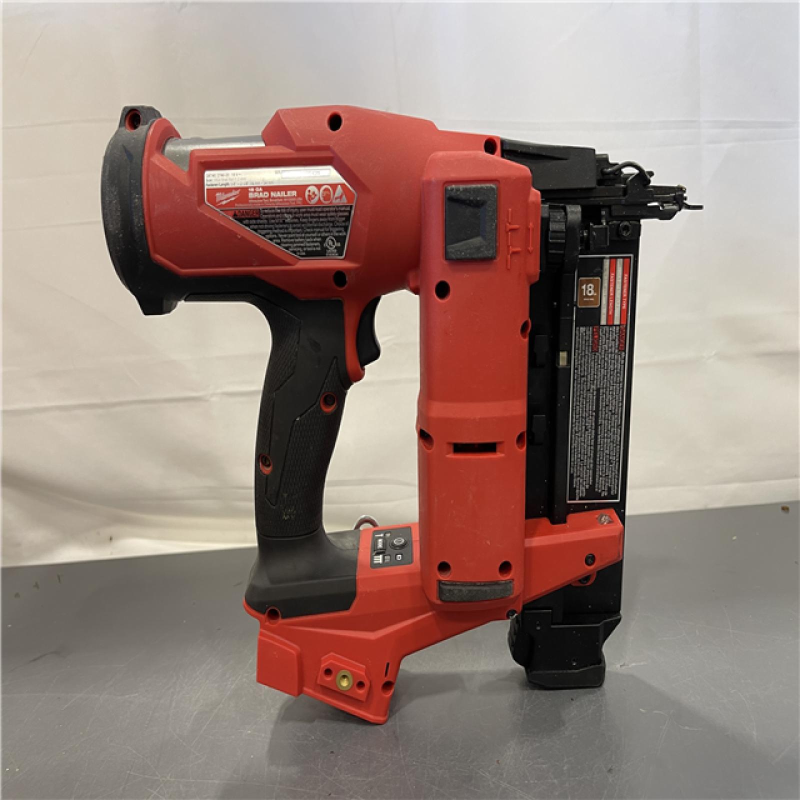 AS-IS - Milwaukee M18 Fuel 18V Brushless 18-Gauge Brad Nailer