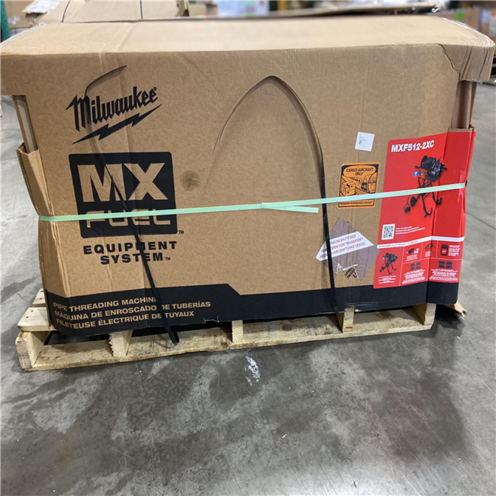 DALLAS LOCATION - Milwaukee MX FUEL Lithium-Ion Cordless 1/2 in. to 2in. Pipe Threading Machine w/(2) Batteries and Charger