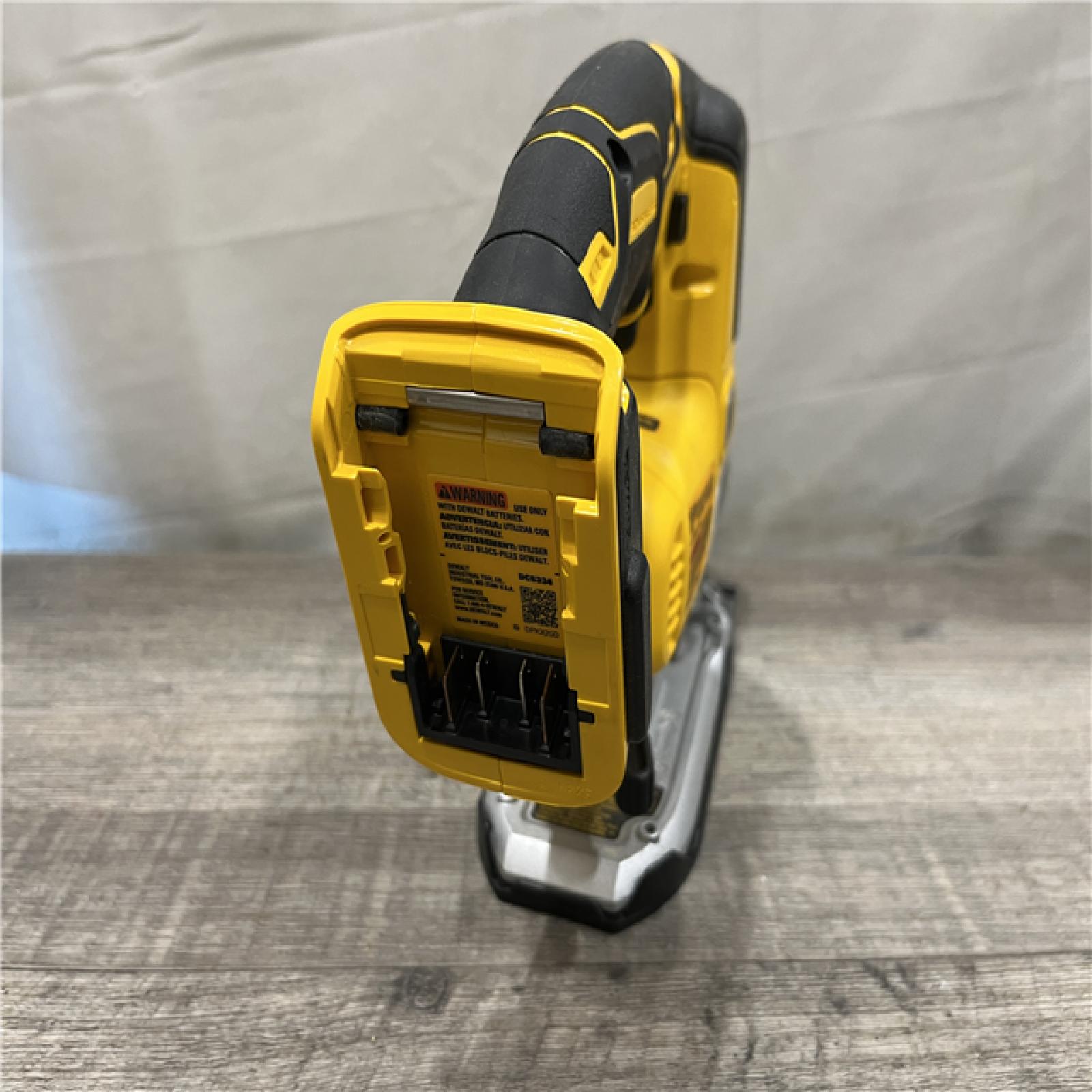 AS-IS DEWALT 20V MAX XR Cordless Brushless Jigsaw (Tool Only)