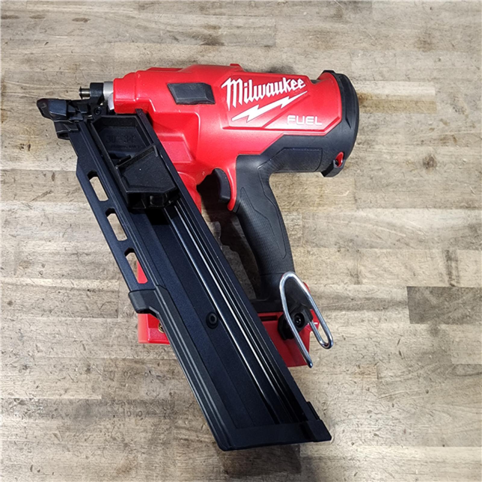 HOUSTON LOCATION - AS-IS Milwaukee M18 FUEL 30 Degree Framing Nailer (TOOL ONLY)