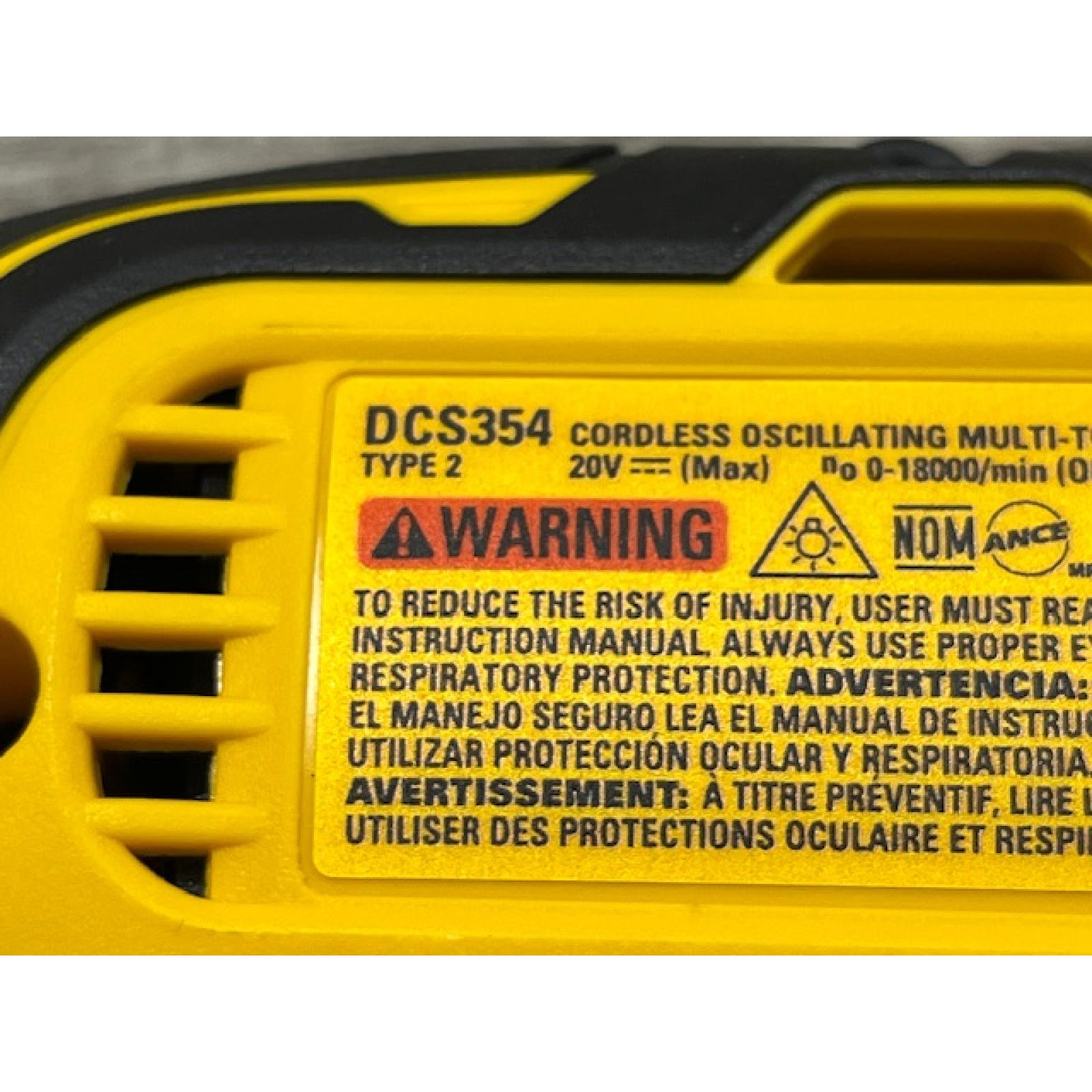 AS-IS DEWALT ATOMIC 20V MAX Cordless Brushless Oscillating Multi Tool Kit
