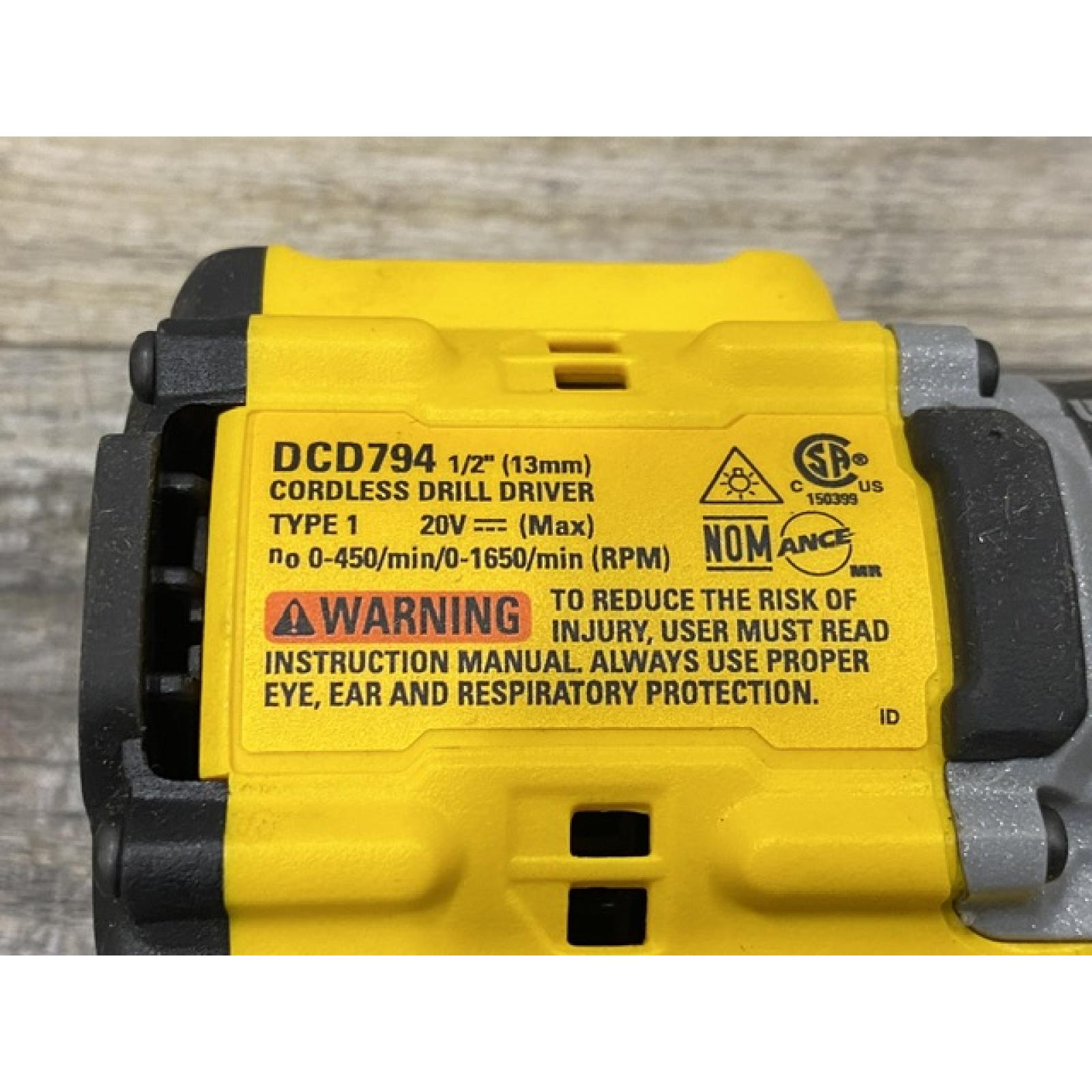 AS-IS DEWALT Atomic 20V Lithium-Ion Cordless Compact 1/2 in. Drill/Driver Kit