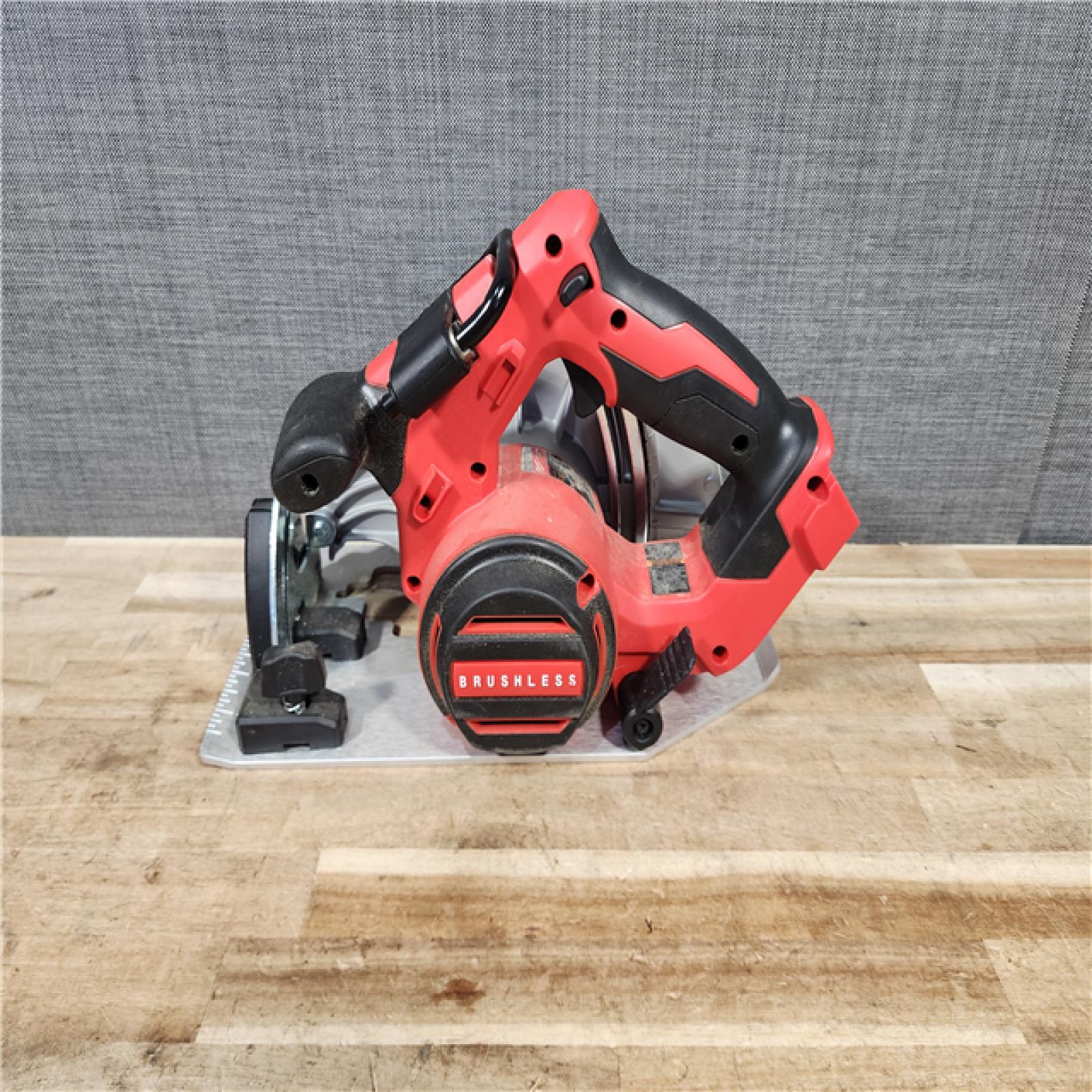 HOUSTON LOCATION - AS - IS Milwaukee 18V Lithium-Ion Cordless 6-1/2 in. Circular Saw (Tool-Only)