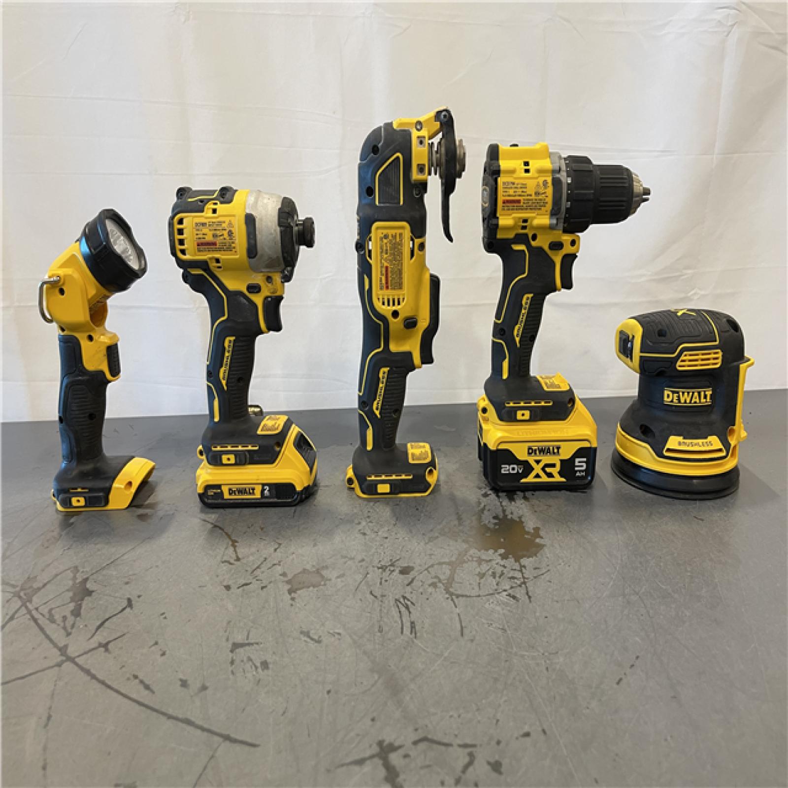 AS-IS - DEWALT 20-Volt MAX Lithium-Ion Cordless 6-Tool Combo Kit