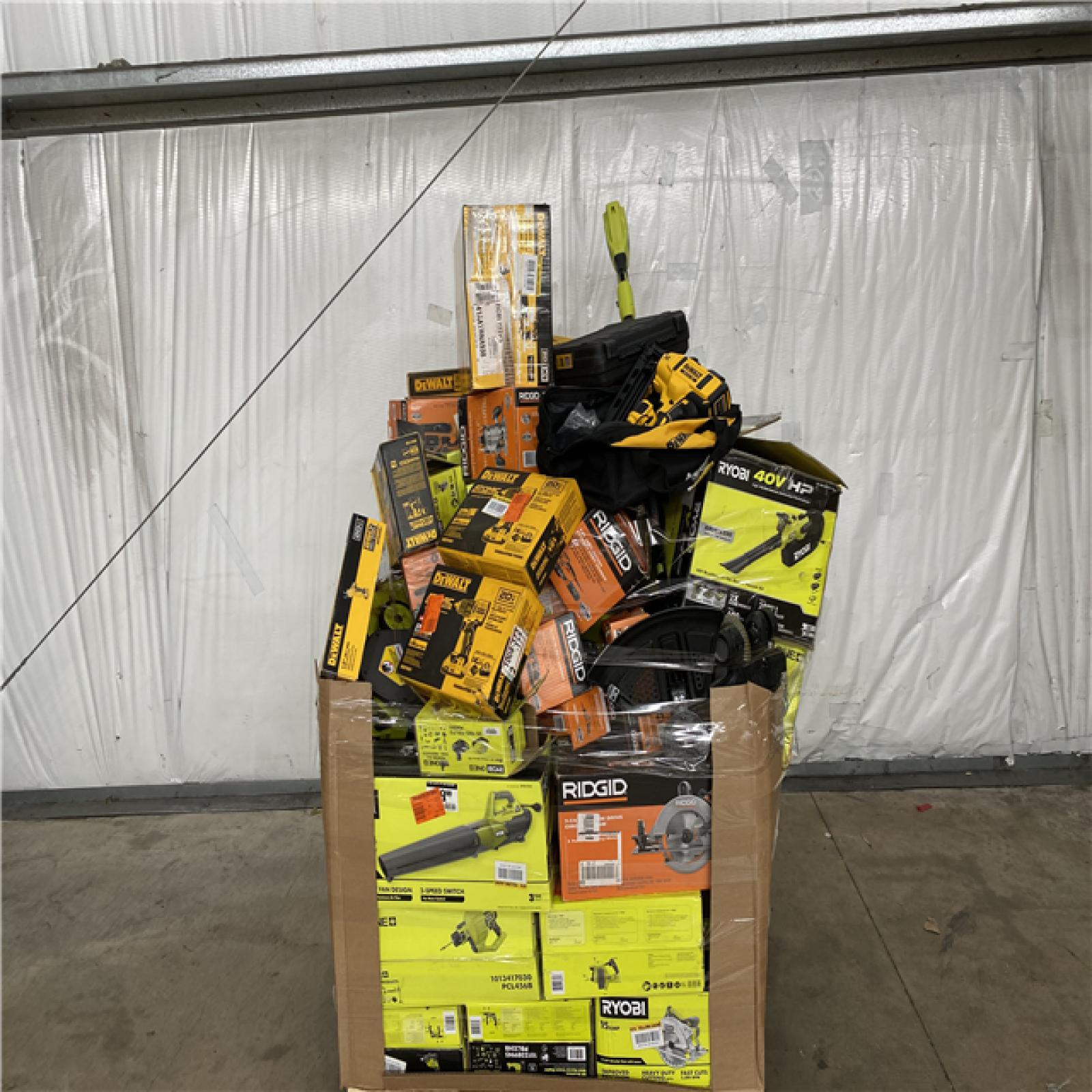 Houston Location AS IS - Tool Pallet