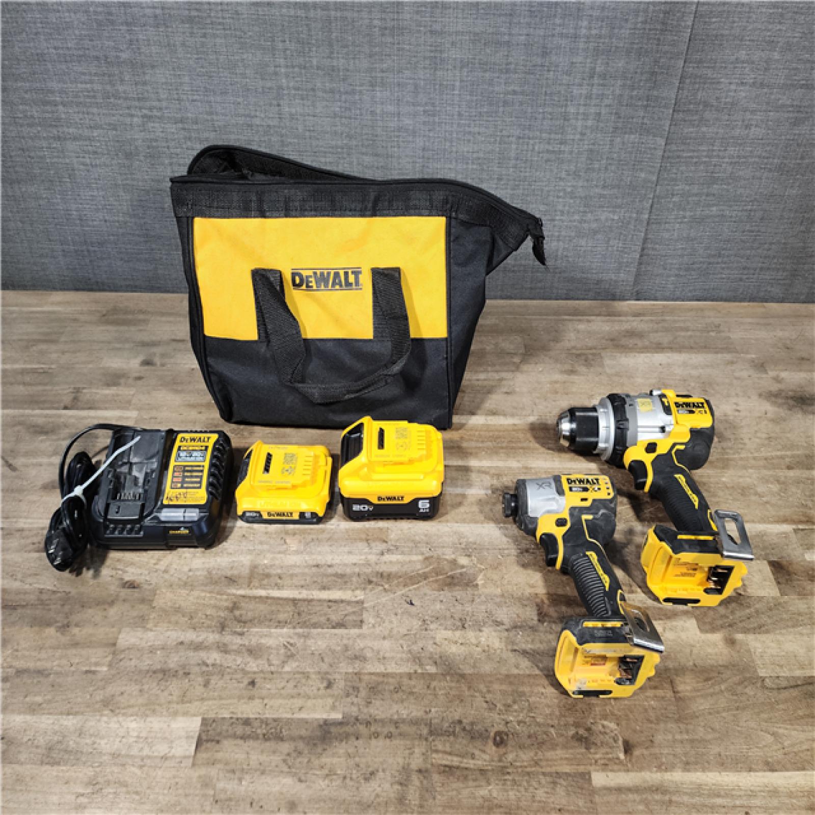 HOUSTON LOCATION - AS-IS DEWALT 2 TOOL COMBO KIT W/ (2) BATTERY & CHARGER