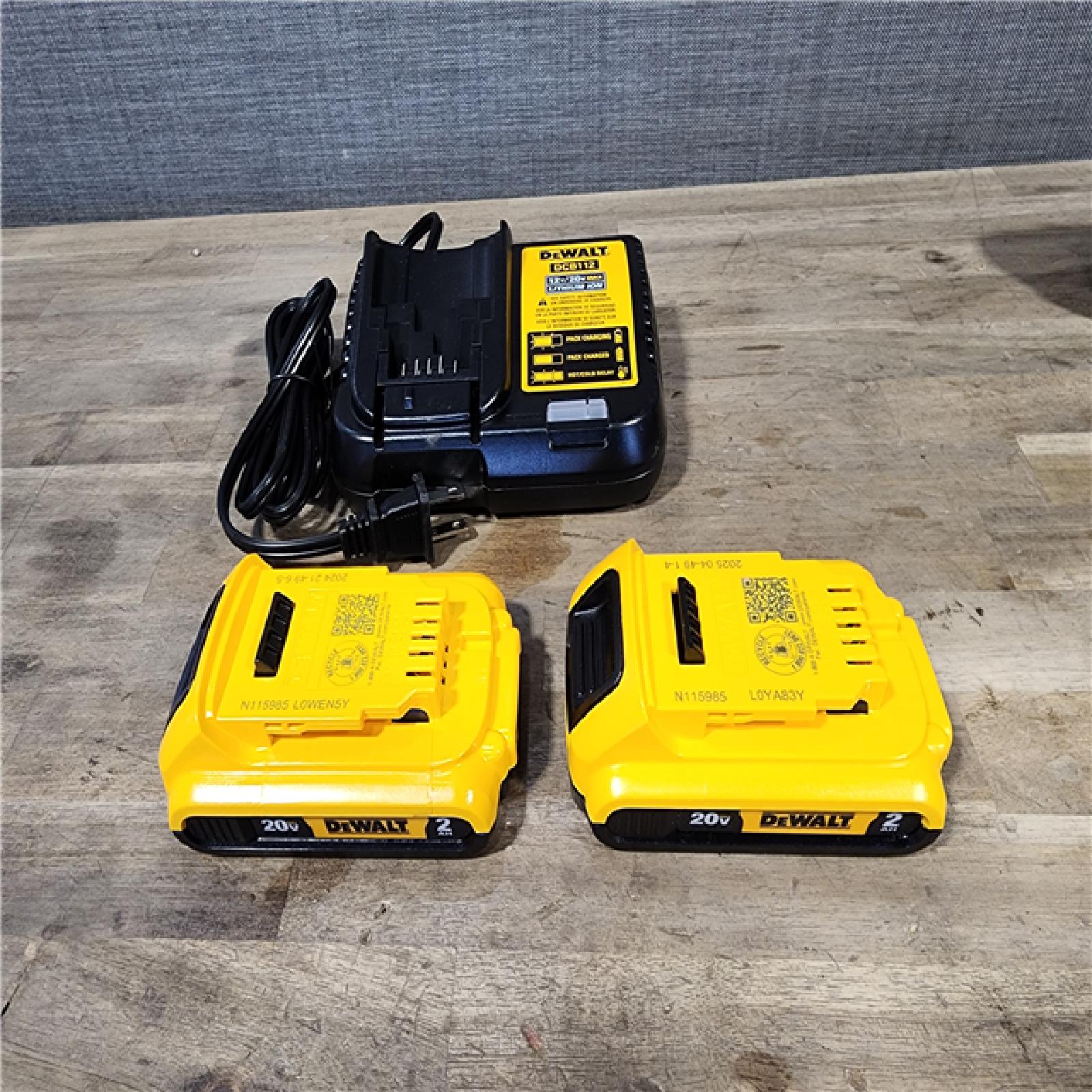 HOUSTON LOCATION - AS-IS DEWALT 3 TOOL COMBO KIT W/ (2) BATTERY & CHARGER