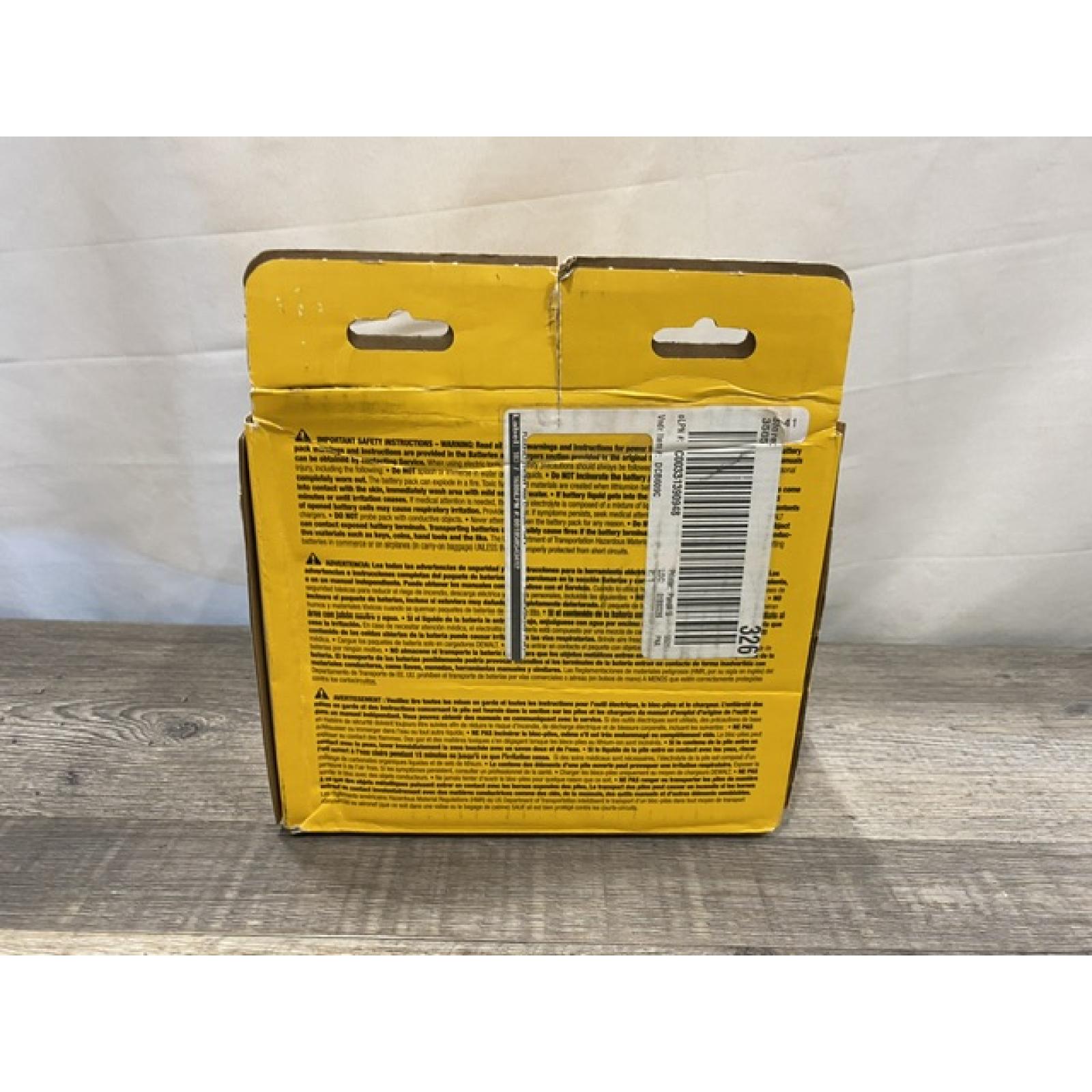 NEW - DEWALT 20V/60V MAX FLEXVOLT Lithium-Ion 9.0Ah Battery and Charger Starter Kit