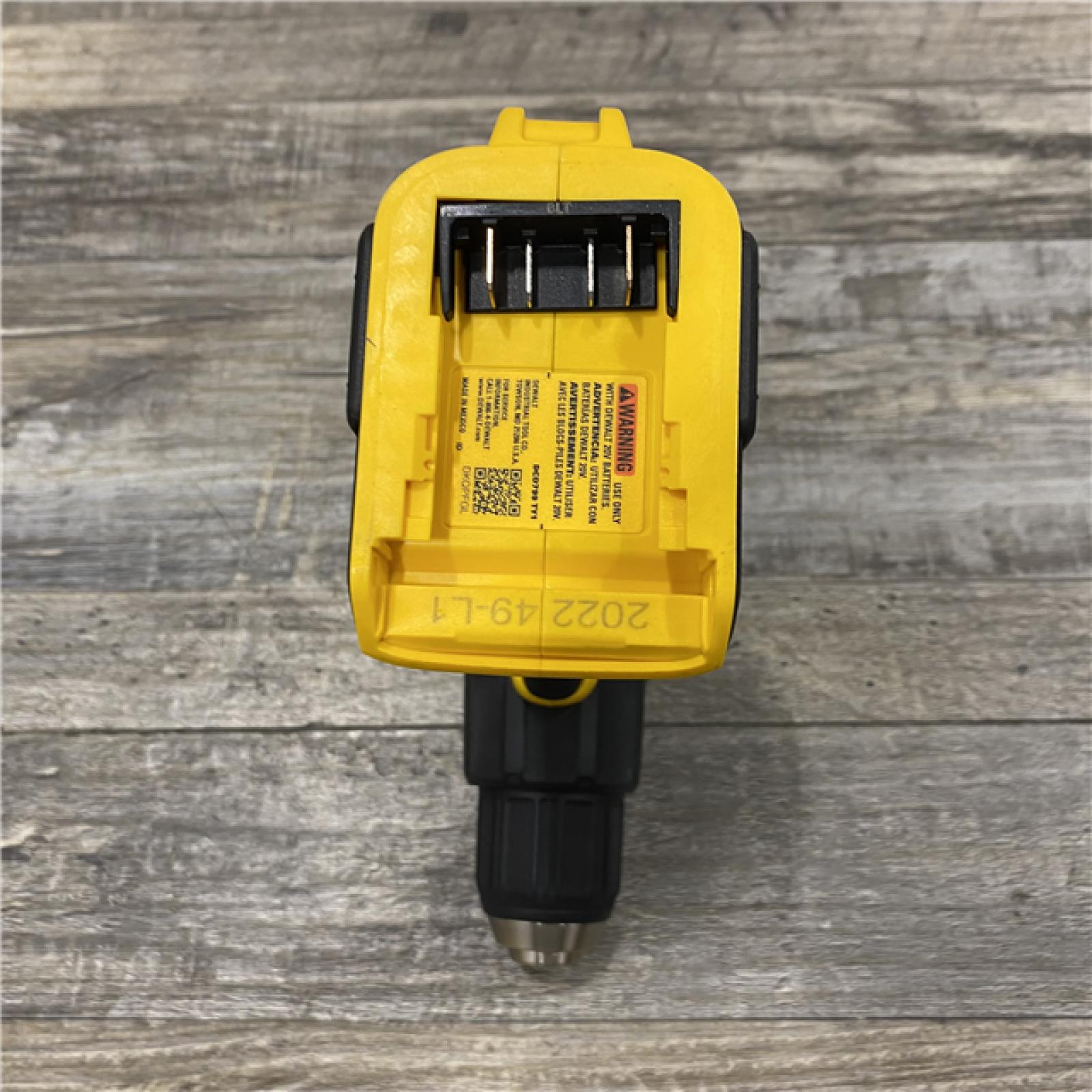 AS-IS DEWALT ATOMIC 20V Cordless 1/2 in. Compact Hammer Drill Kit