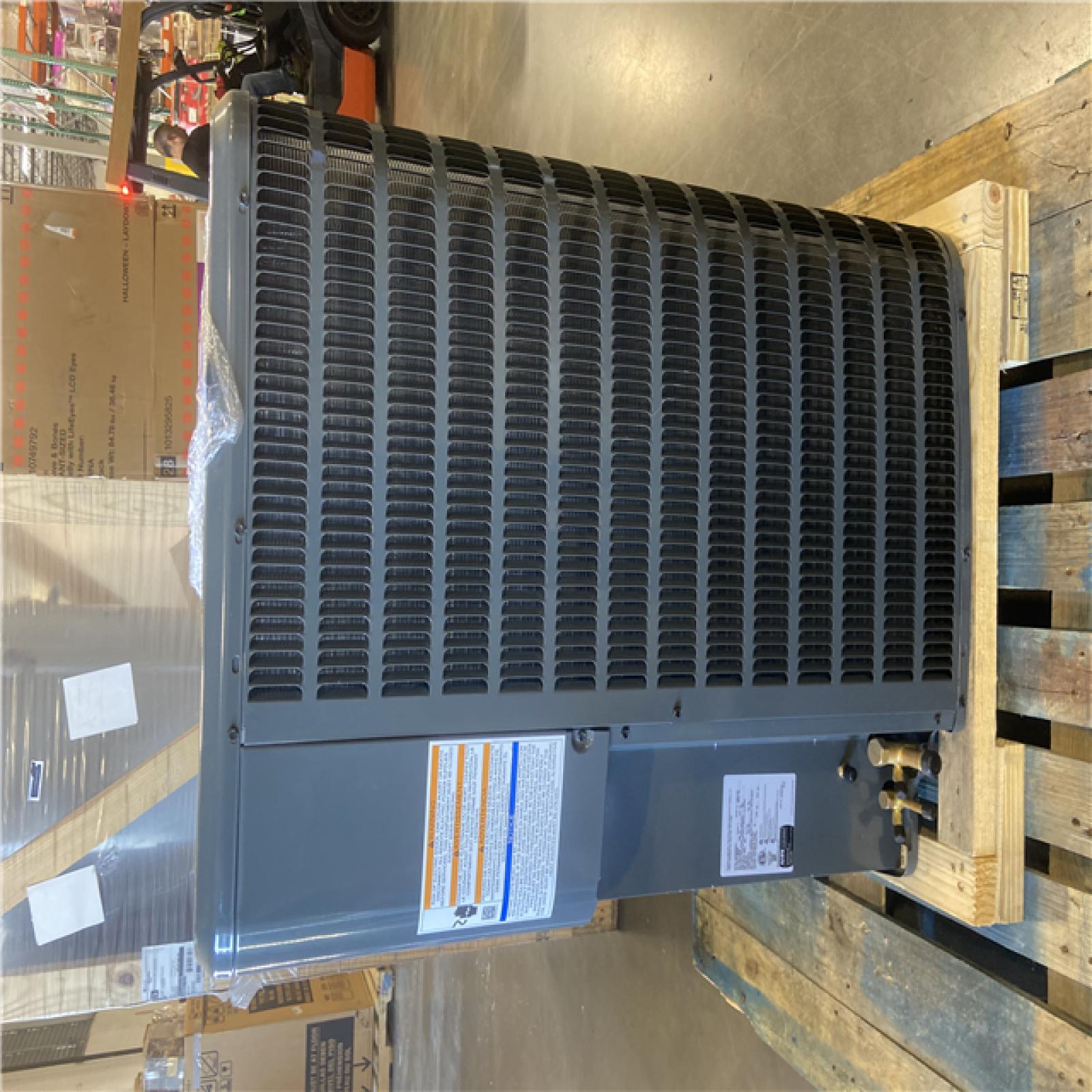 DALLAS LOCATION - Goodman 2.5 Ton 14.3 SEER2 Heat Pump Condenser