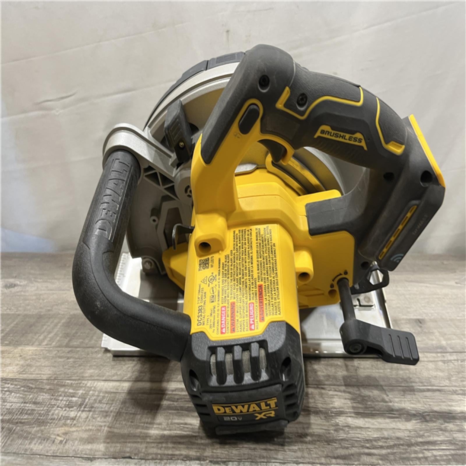 AS-IS DEWALT 20-Volt MAX 7-1/4 in. Cordless Metal Cutting Circular Saw (Tool only)