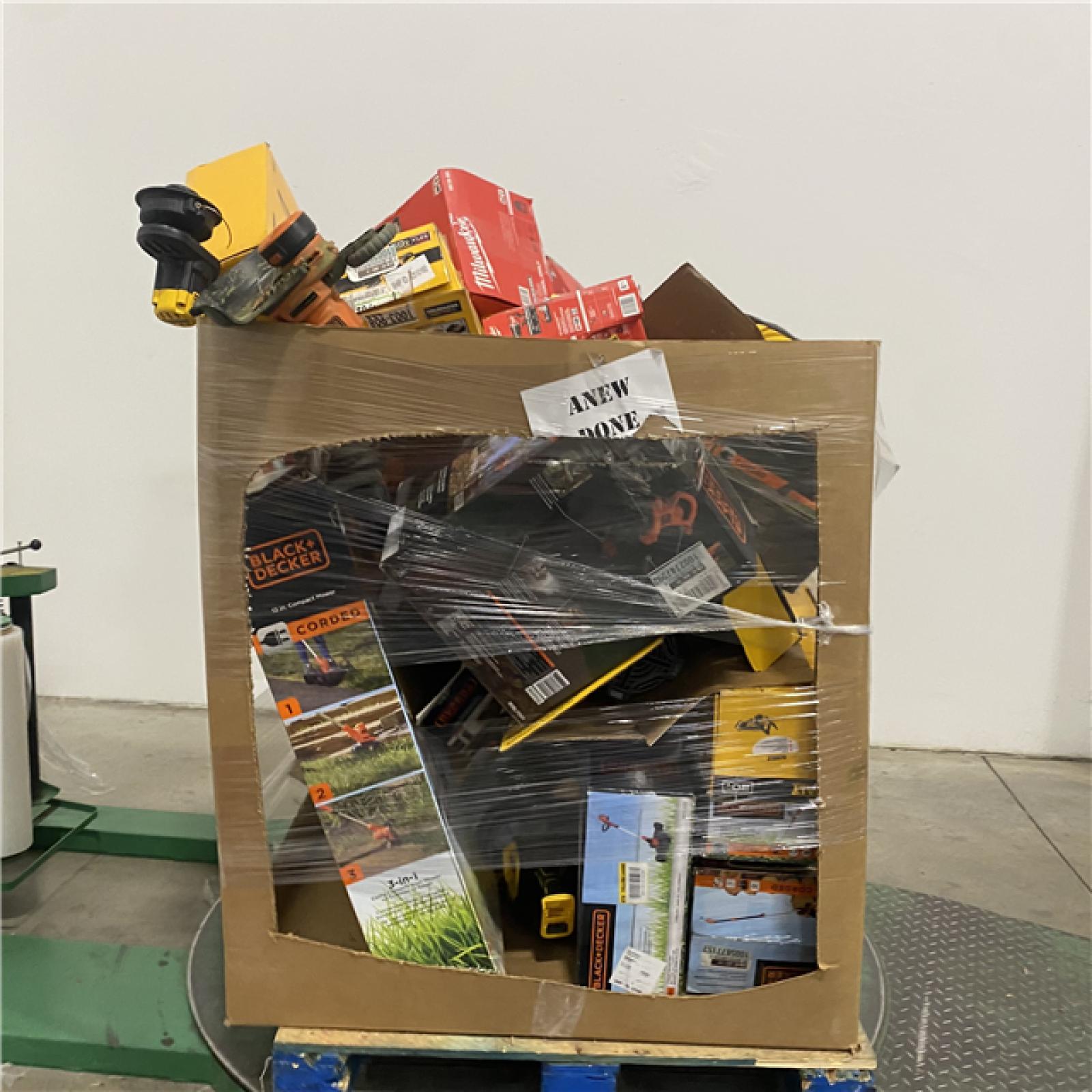 Dallas Location - As-Is Tool Pallet