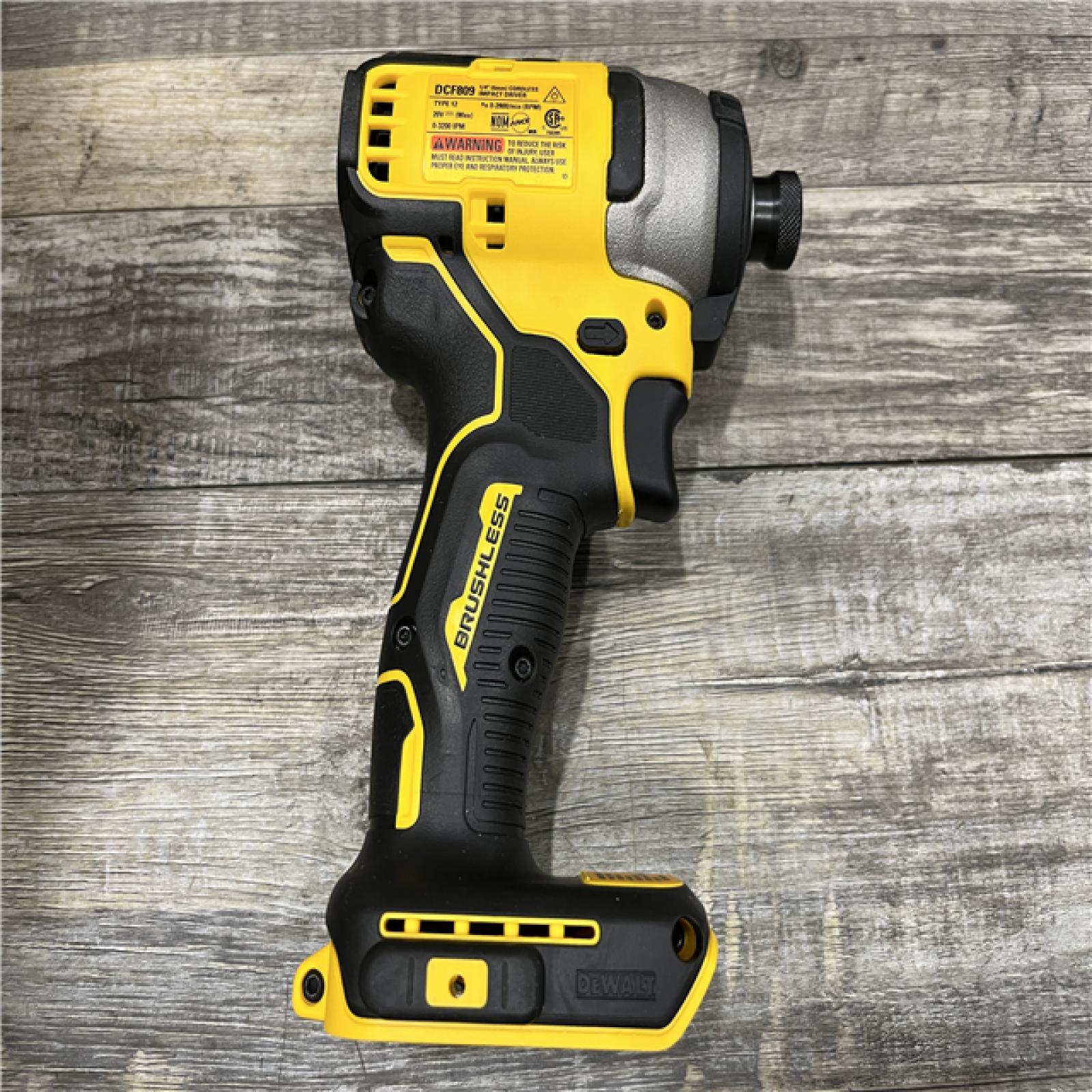 AS-IS DEWALT Atomic 20V Max Lithium-Ion Brushless Cordless Compact 1/4 in. Impact Driver Kit
