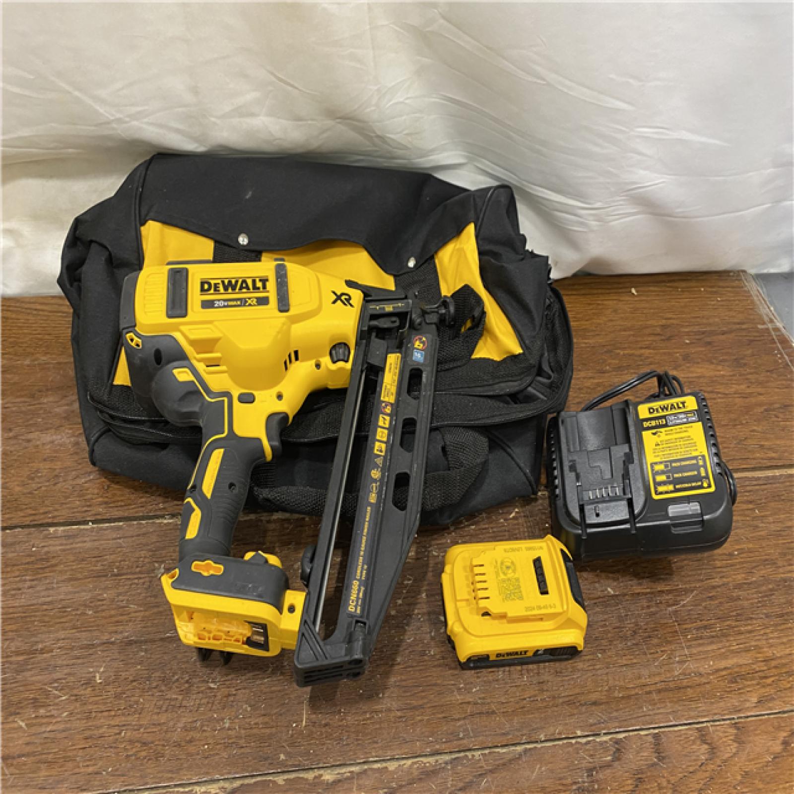 AS-IS DeWalt DCN660D1 20V 16 Gauge Cordless Angled Finish Nailer Kit W/ 2Ah Battery