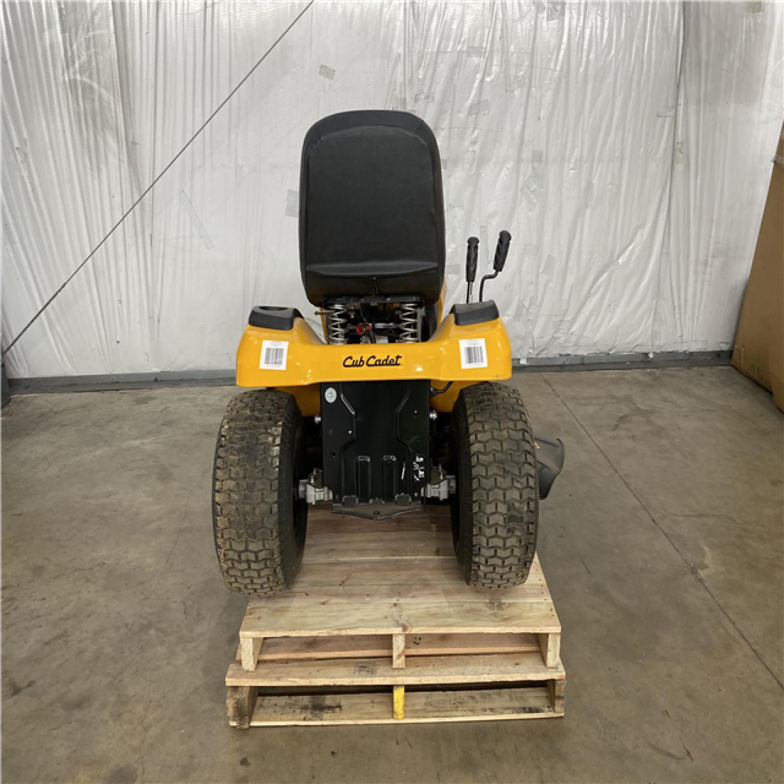 Houston Location AS IS - cub cadet xt1 42 riding lawnmower