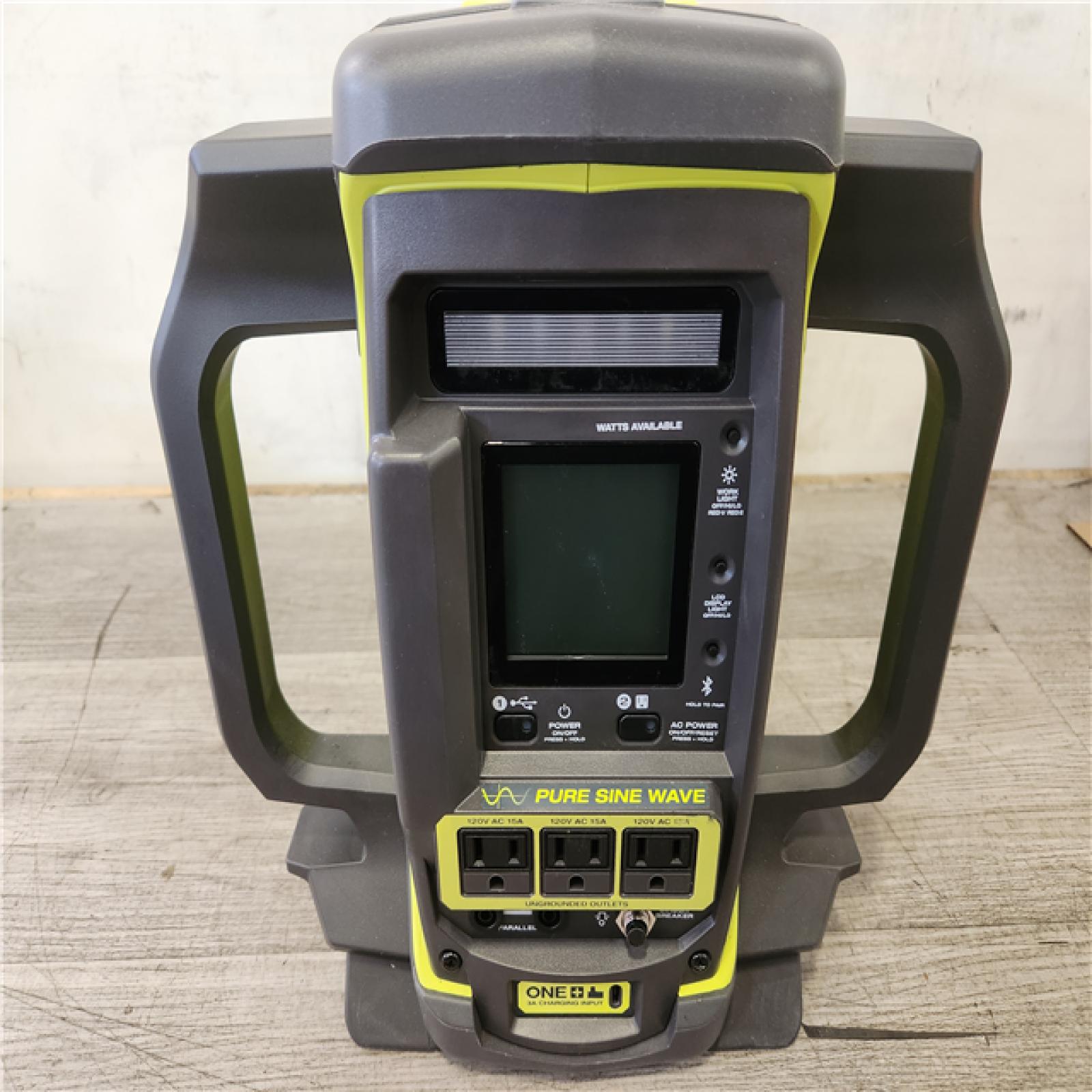 Phoenix NEW RYOBI 18V ONE+ 1800-Watt Portable Battery Inverter Power Station/8-Port Charger (Tool Only)