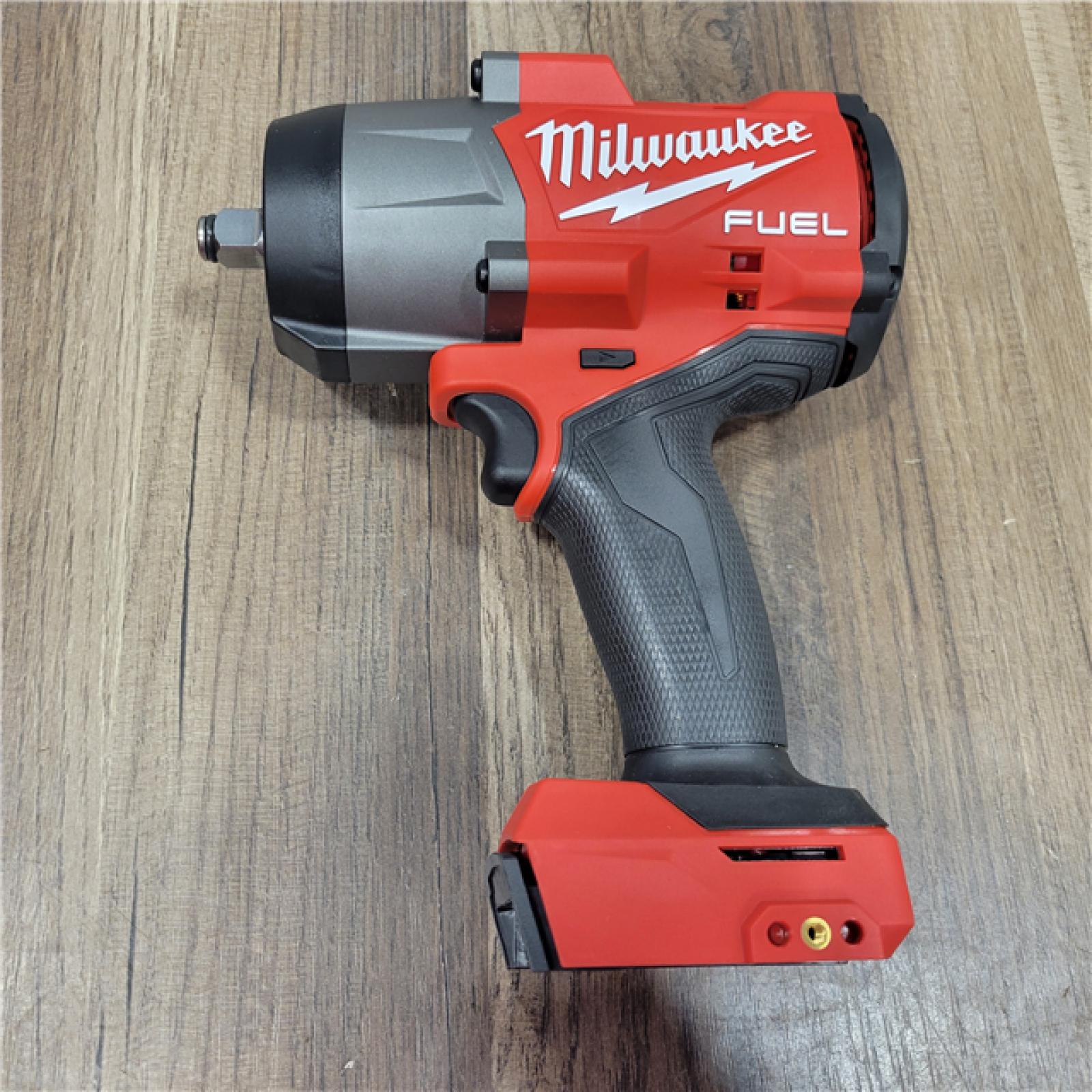 AS-IS Milwaukee M18 1/2 in. Cordless Brushless High Torque Impact Wrench Kit (Battery & Charger)