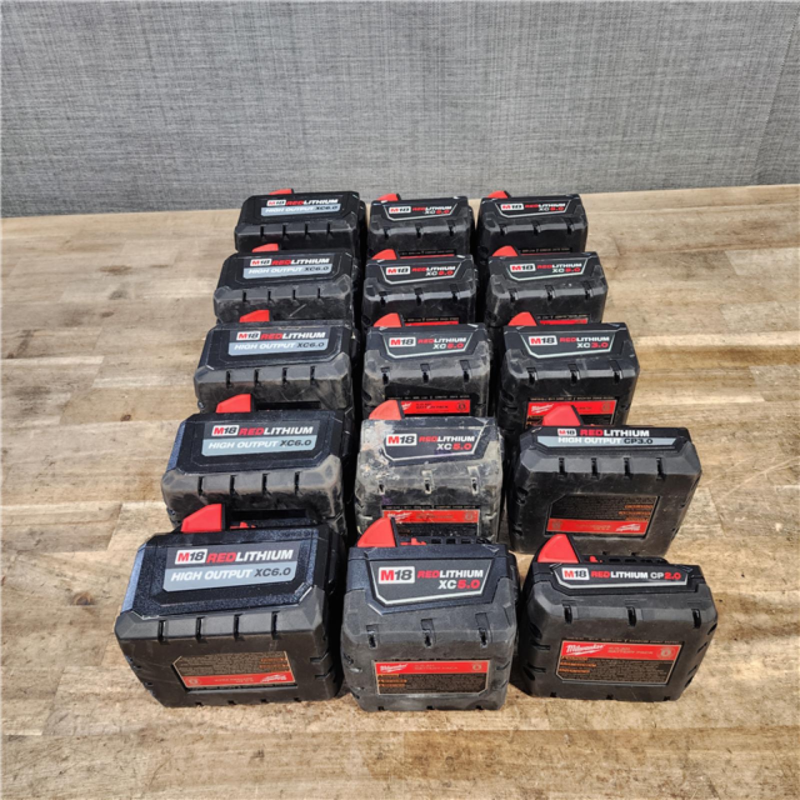 HOUSTON LOCATION - AS-IS MILWAUKEE BATTERY PACK QTY - 15