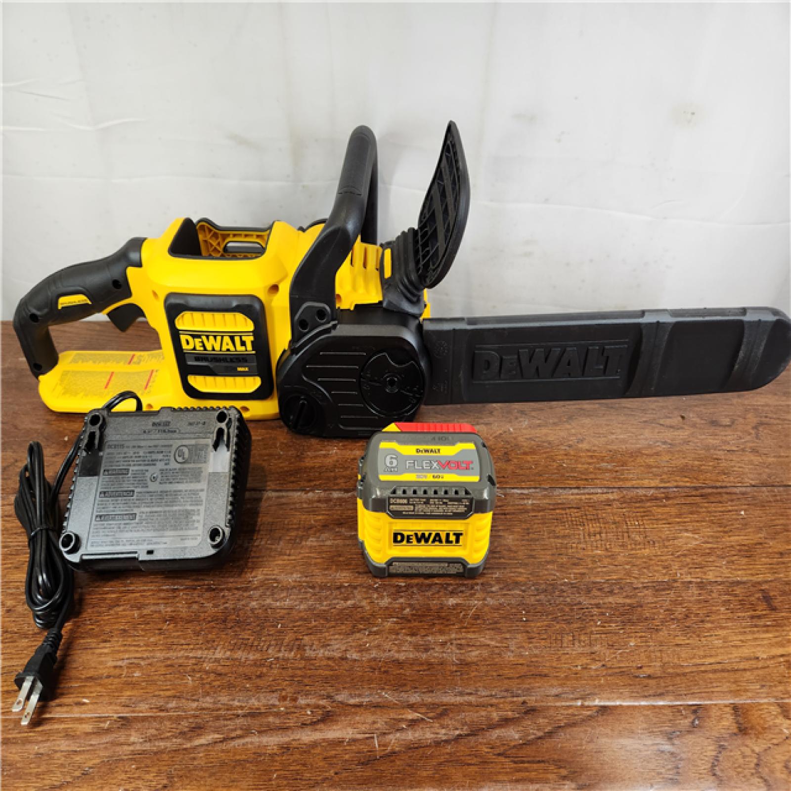 AS-IS DEWALT 60-Volt MAX FLEXVOLT Brushless Cordless 16 in. Chainsaw Kit