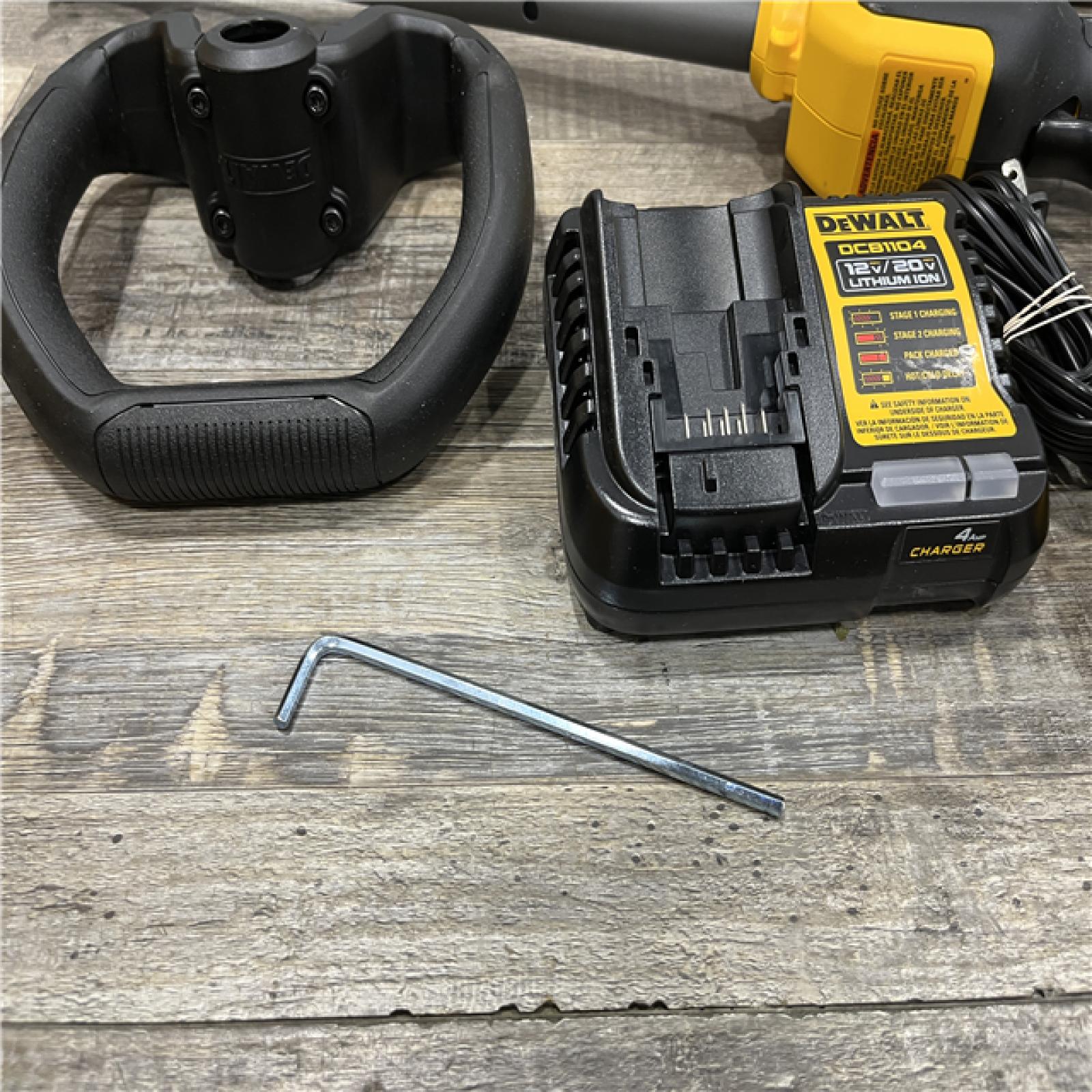 AS-IS DEWALT FLEXVOLT 60V MAX 7.5 in. Cordless Battery Powered Attachment Capable Edger Kit