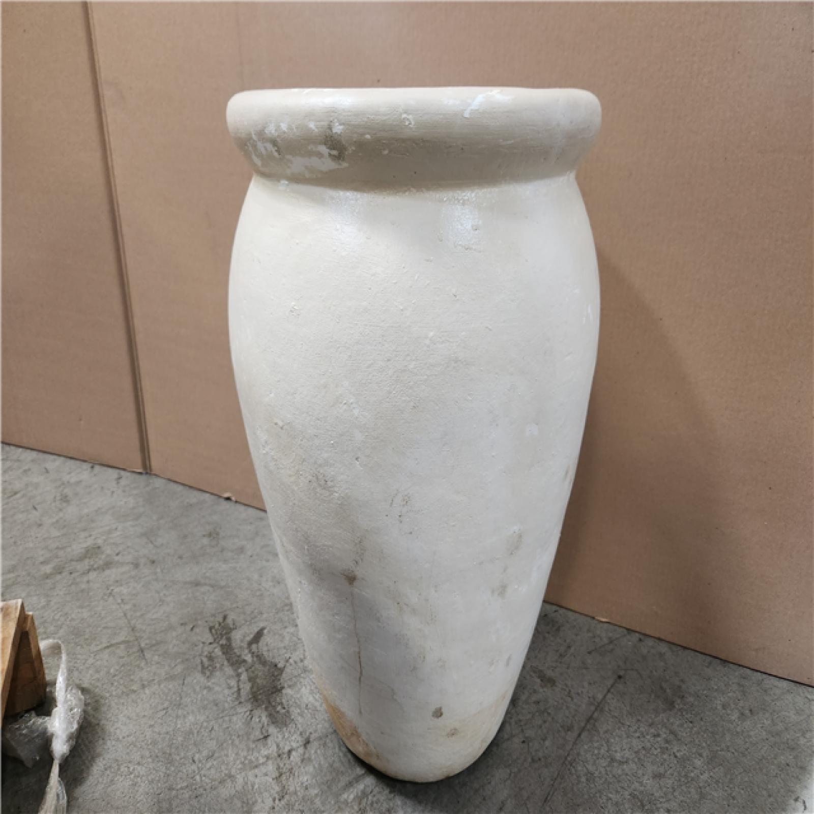 Phoenix Tall White Clay Pot Pallet (12-Pots)