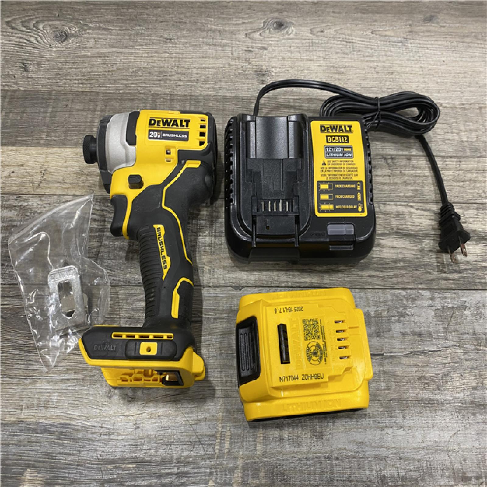 AS-IS DEWALT Atomic 20V Max Lithium-Ion Brushless Cordless Compact 1/4 in. Impact Driver Kit