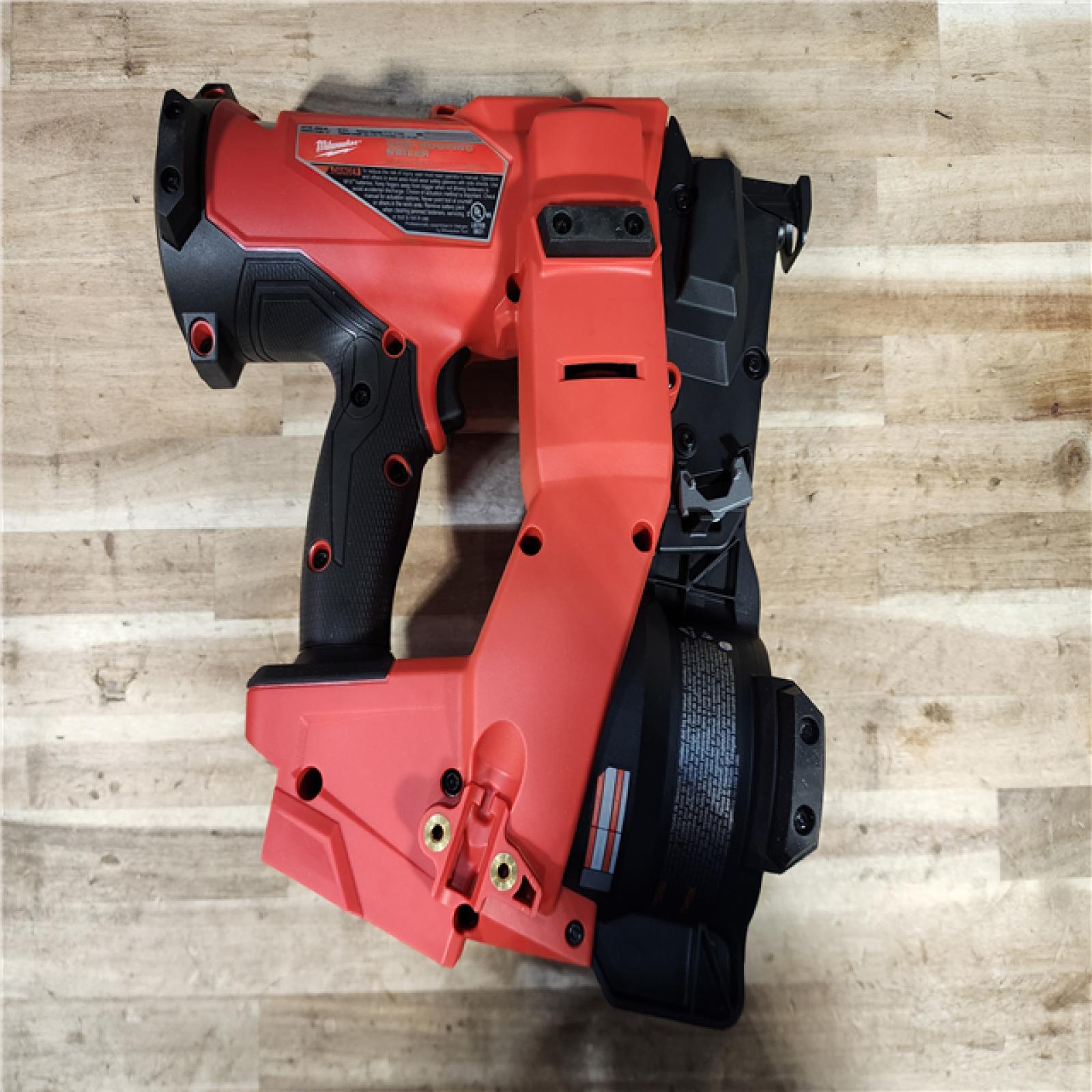 HOUSTON LOCATION - AS-IS (APPEARS LIKE NEW) Milwaukee FUEL 18-Volt Lithium-Ion Brushless Cordless Coil Roofing Nailer (Tool Only)