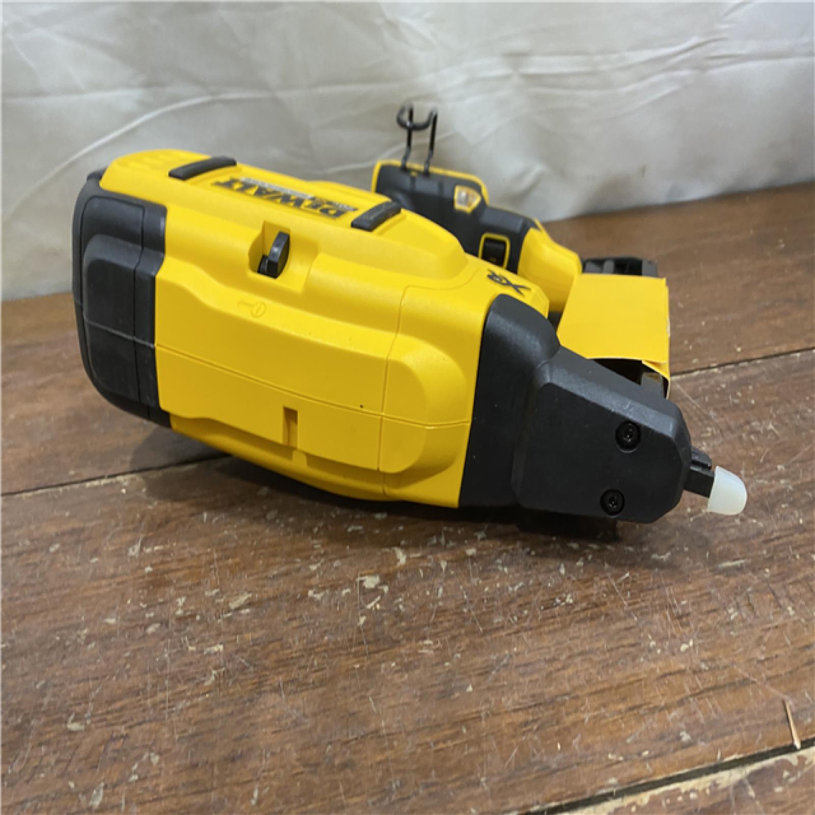 AS-IS DEWALT 20V-MAX XR 18GA BRAD NAILER KIT
