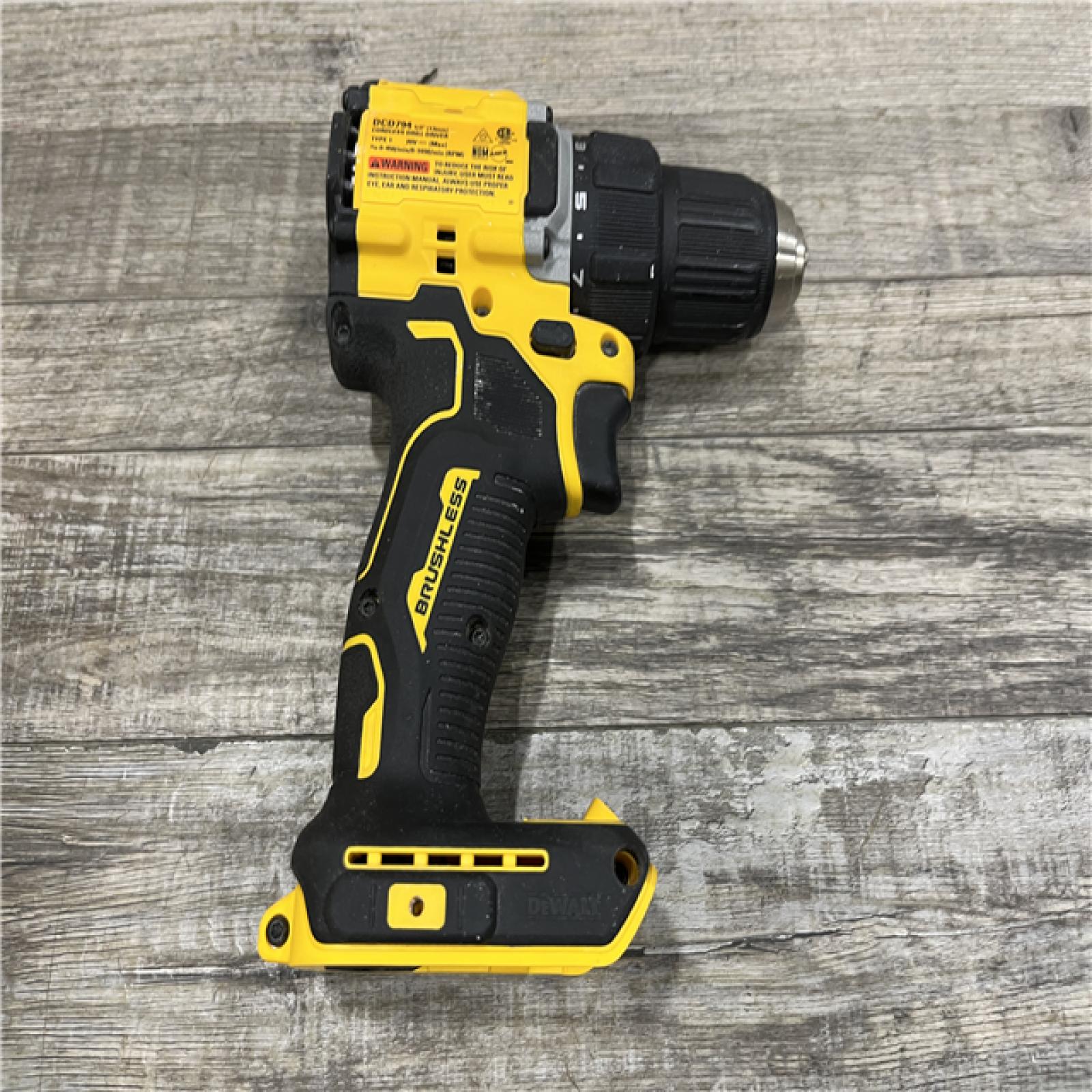 AS-IS DEWALT Atomic 20V Lithium-Ion Cordless Compact 1/2 in. Drill/Driver Kit
