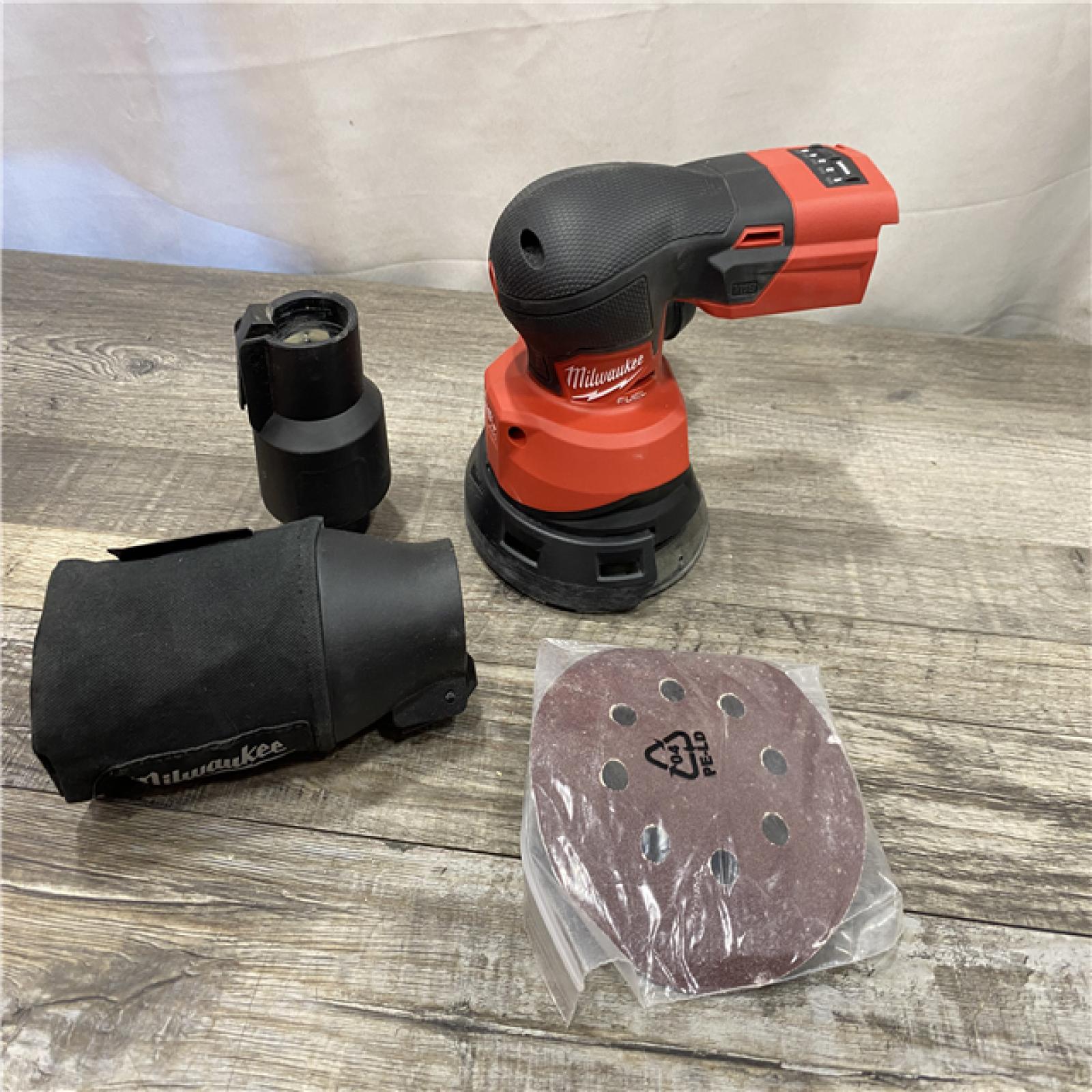AS-IS Milwaukee 18V Lithium-Ion Brushless Cordless FUEL 5 in. Random Orbit Sander (Tool-Only)