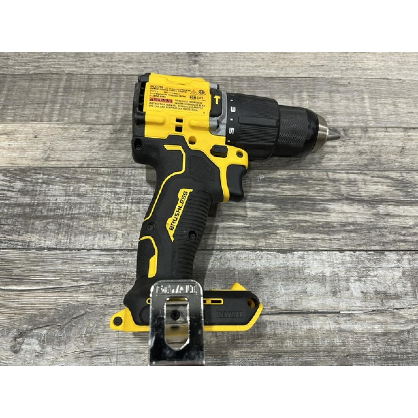 AS-IS DEWALT ATOMIC 20V Lithium-Ion Cordless 1/2 in. Hammer Drill Kit