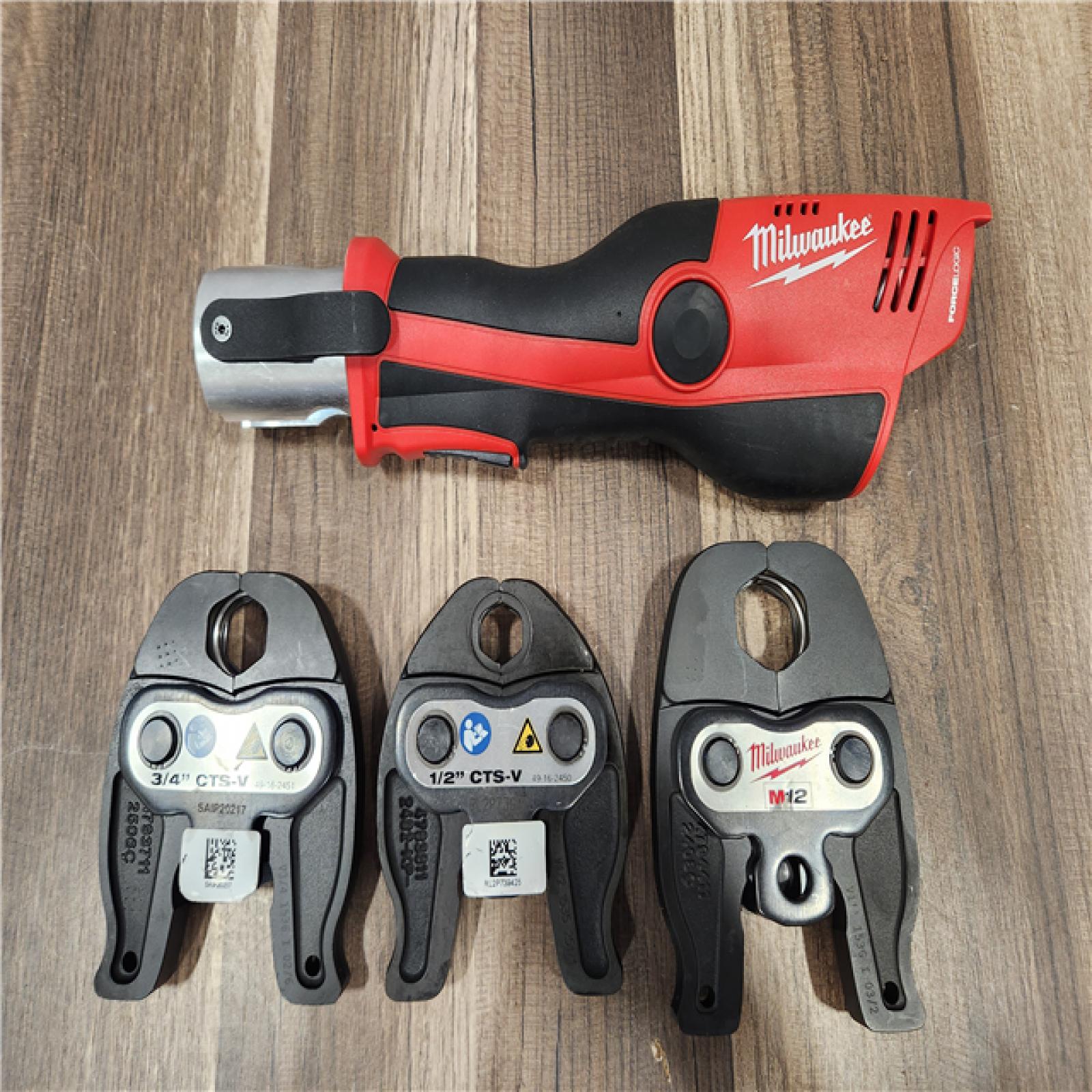 AS-IS- Milwaukee M12 Force Logic Press Tool 1/2 in. to 1 in. Kit