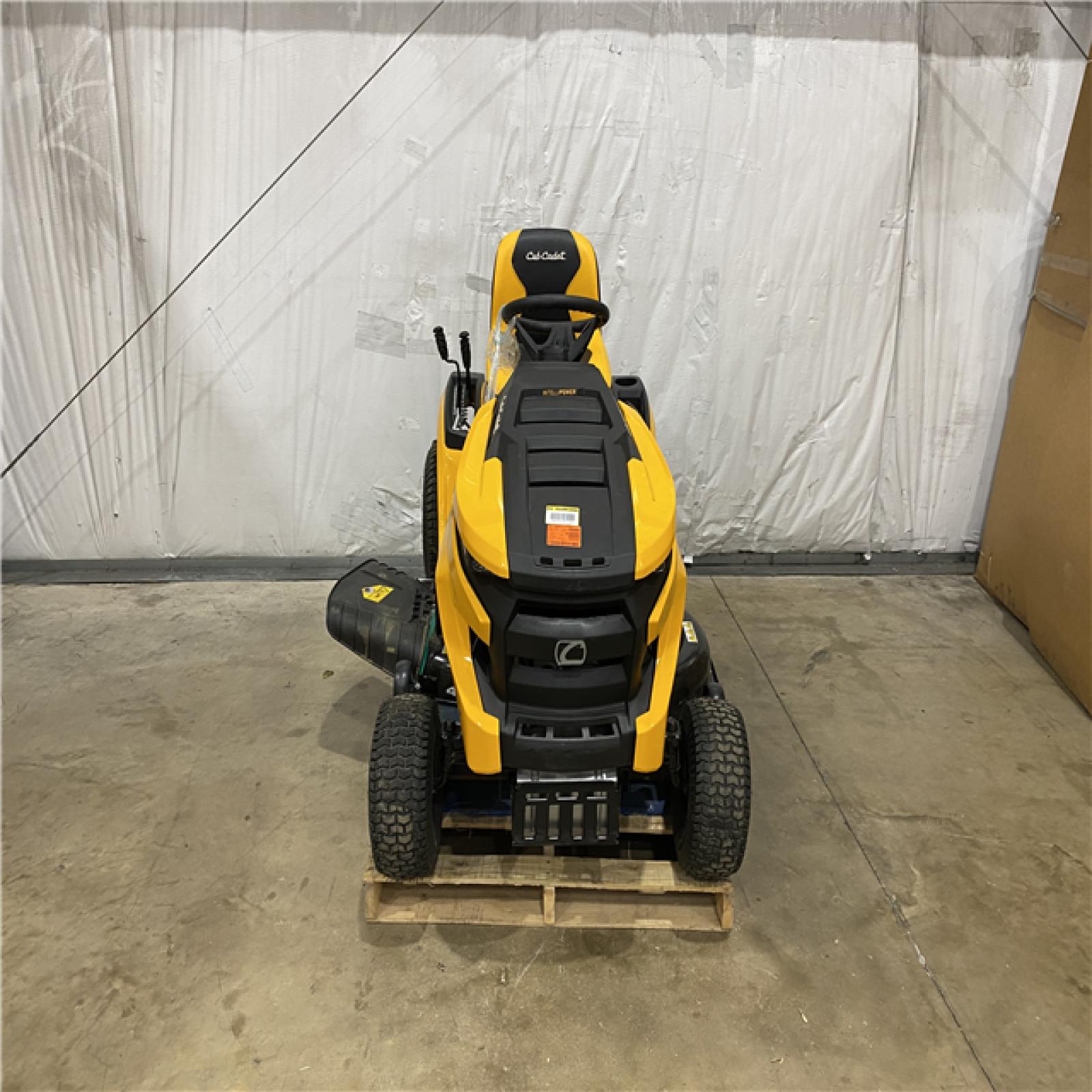 Houston Location AS IS - cub cadet xt1 42 riding lawnmower