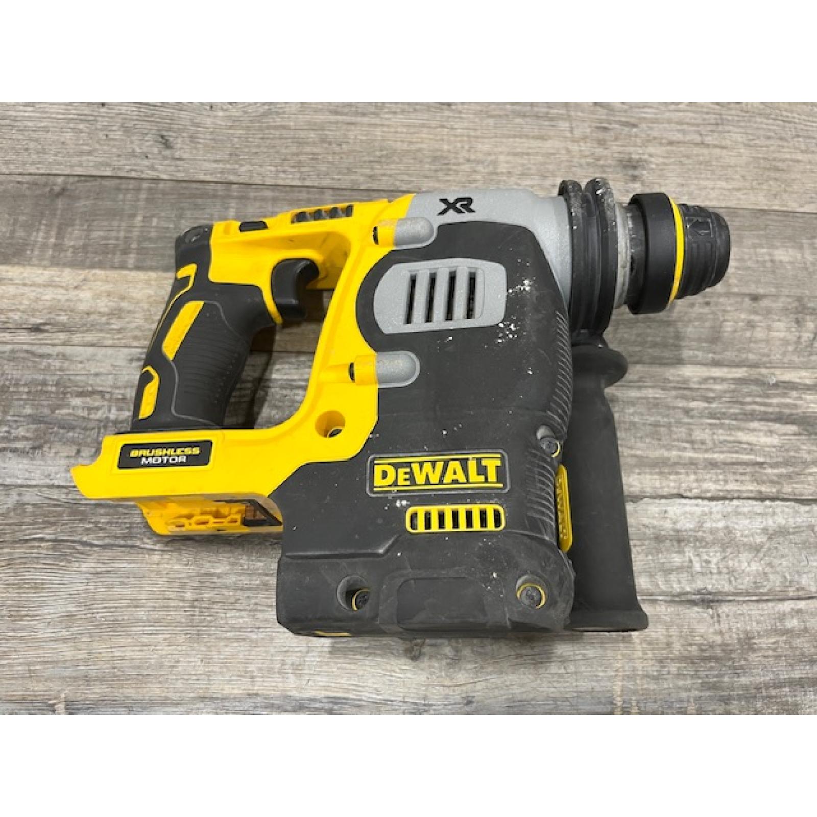 AS-IS DEWALT 20V MAX XR Cordless Brushless 1 in. SDS Plus L-Shape Rotary Hammer (Tool Only)