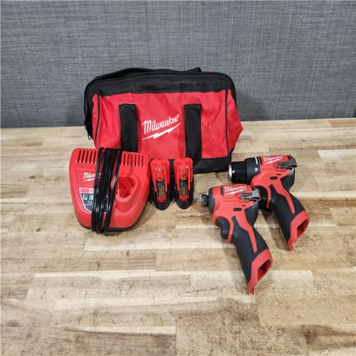 HOUSTON LOCATION - AS - IS Milwaukee 2 Tool Combo Kit W/ (2) Battery & Charger