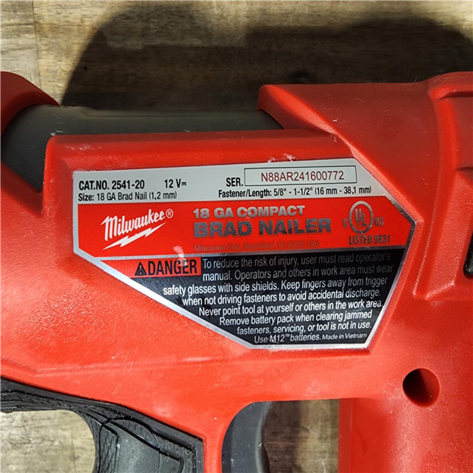 HOUSTON LOCATION - AS-IS M12 FUEL 12-Volt Lithium-Ion Brushless Cordless 18-Guage Compact Brad Nailer (Tool Only)