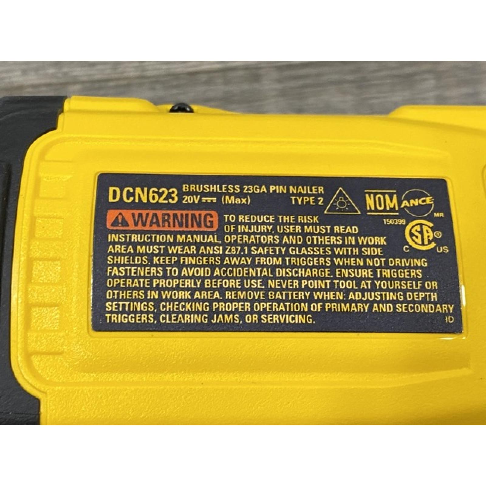 AS-IS DEWALT ATOMIC 20V MAX Lithium Ion Cordless 23 Gauge Pin Nailer Kit