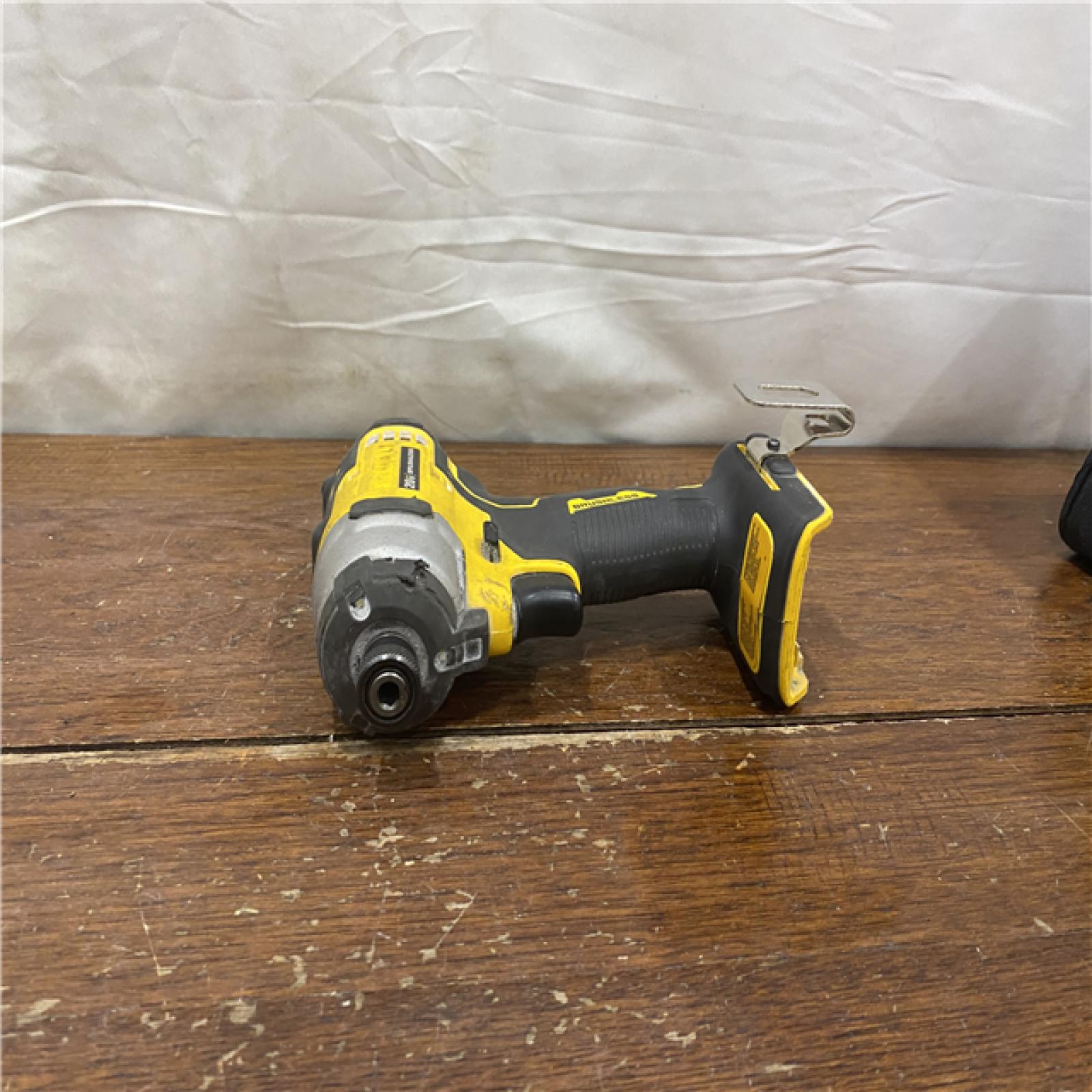 AS-IS DeWALT ATOMIC 20V MAX Cordless Compact Impact Driver Kit W/ Li-Ion Battery, 1/4, Brushless