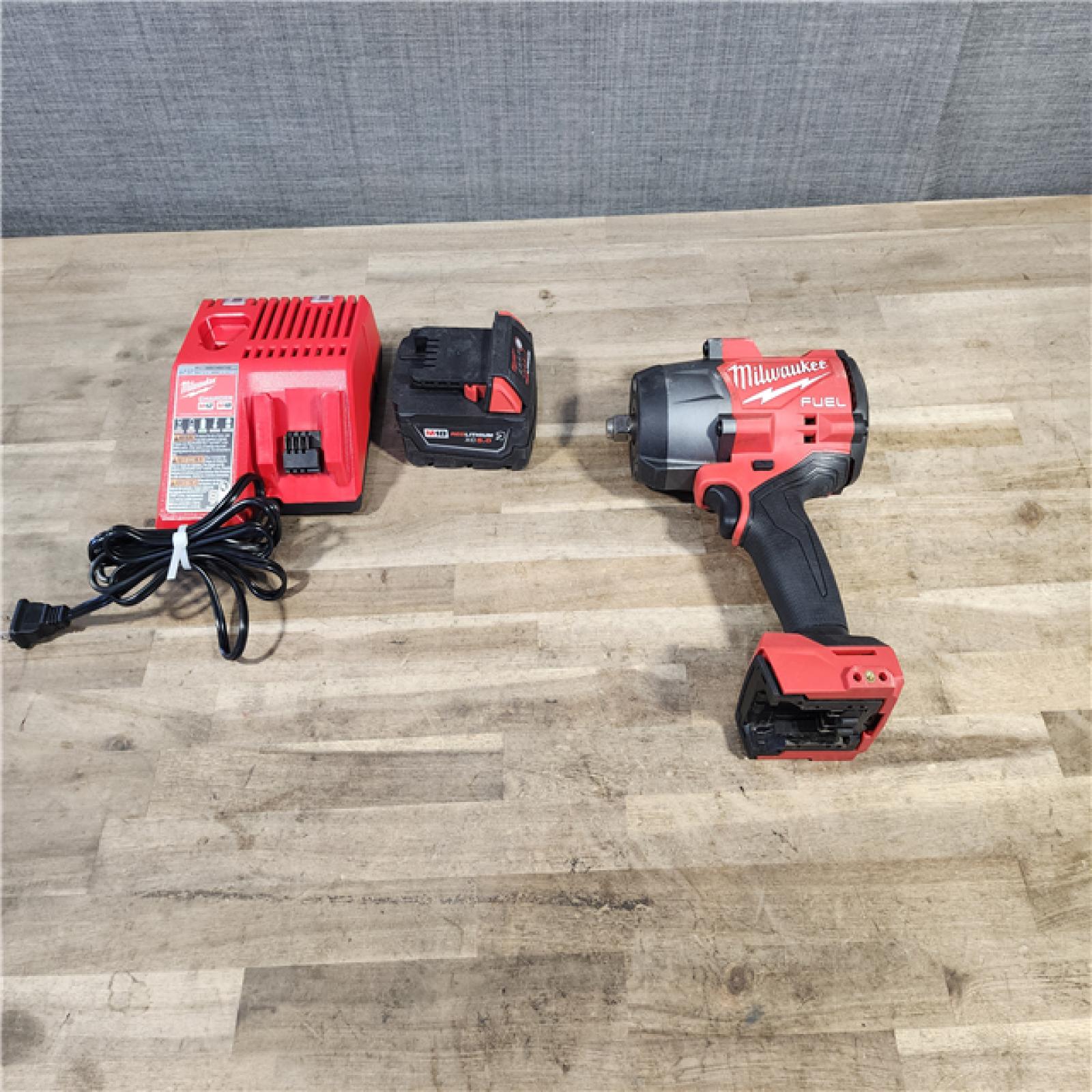 HOUSTON LOCATION - AS-IS Milwaukee M18 1/2 in. Cordless Brushless High Torque Impact Wrench Kit (Battery & Charger)