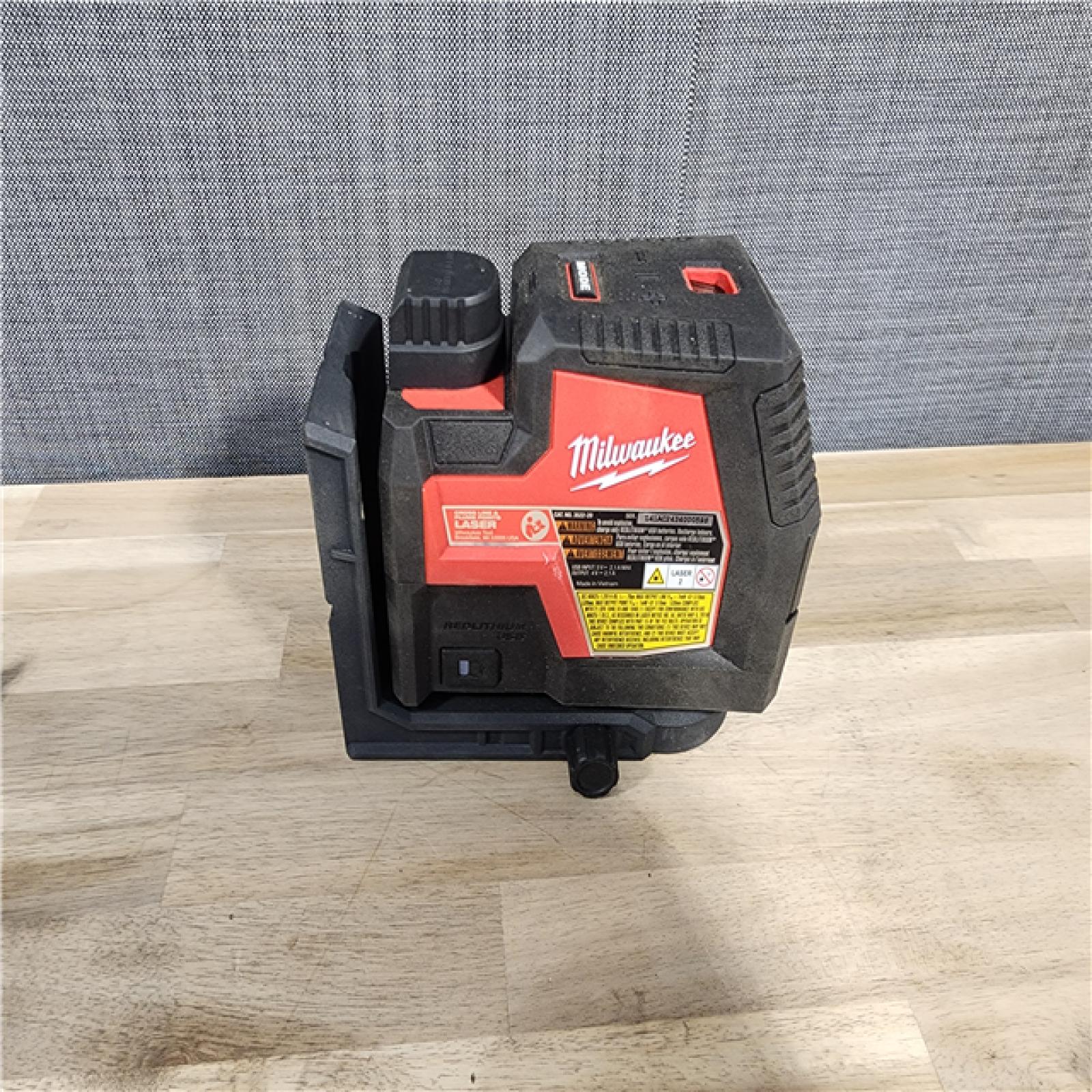 HOUSTON LOCATION - AS-IS Milwaukee-3522-21 Green Beam Laser Cross Line Plumb Point USB Rechargeable