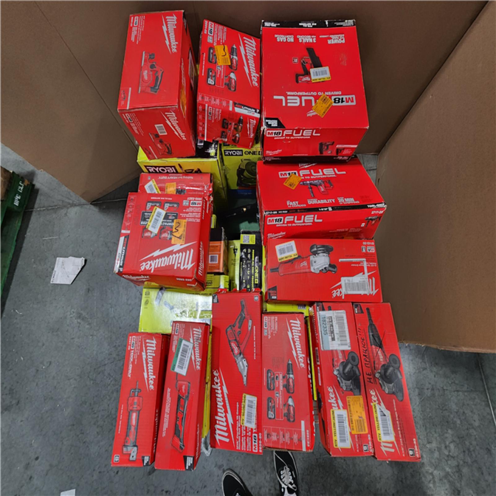 CALIFORNIA AS-IS TOOL PALLET