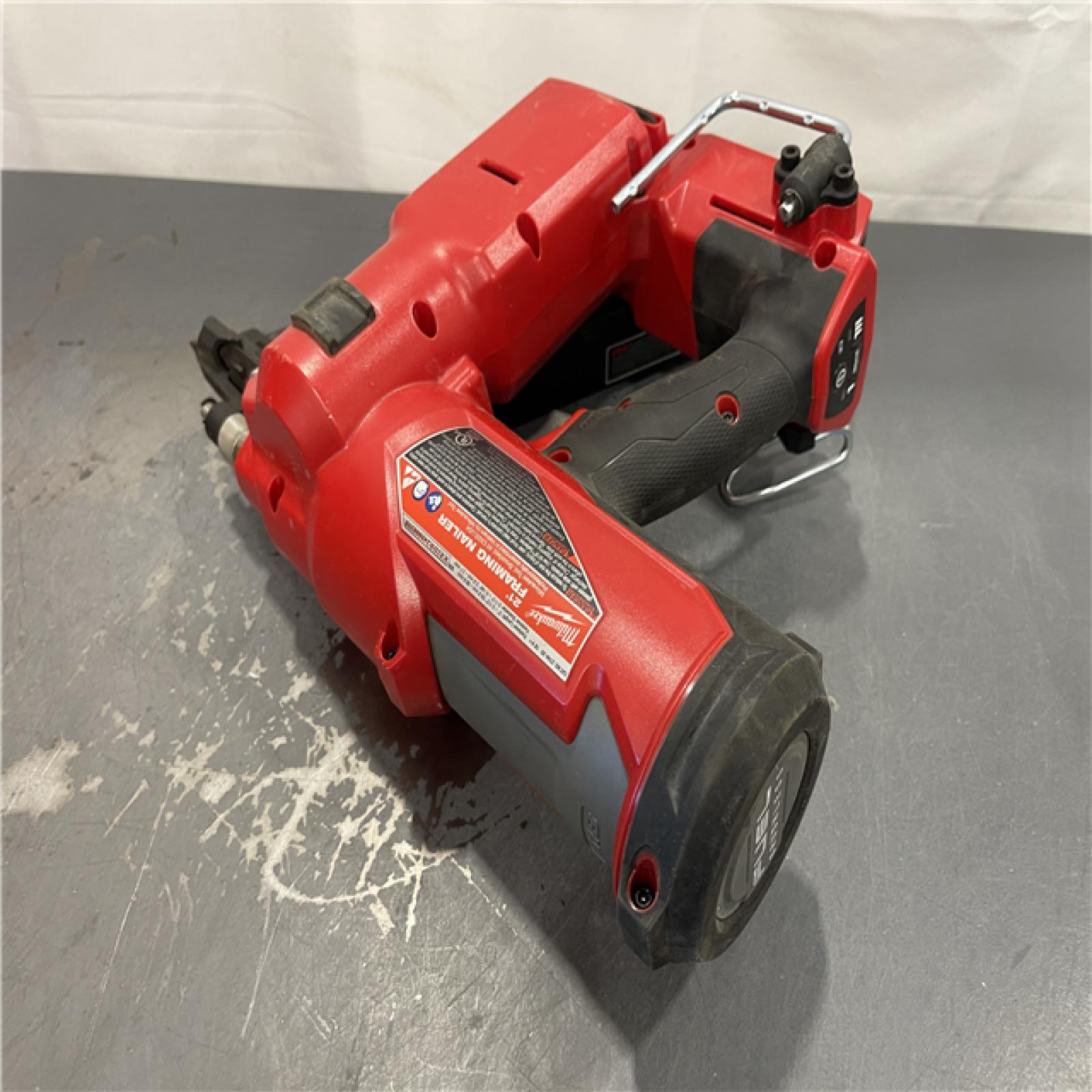 AS-IS - Milwaukee M18 FUEL 3-1/2 in. 18-Volt 21-Degree Lithium-Ion Brushless Cordless Framing Nailer