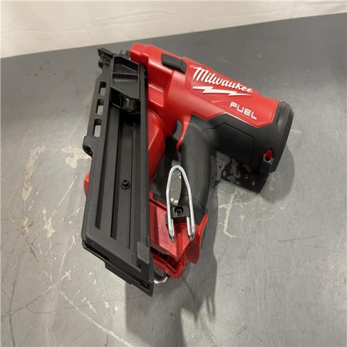 AS-IS - Milwaukee M18 FUEL 3-1/2 in. 18-Volt 30-Degree Lithium-Ion Brushless Cordless Framing Nailer